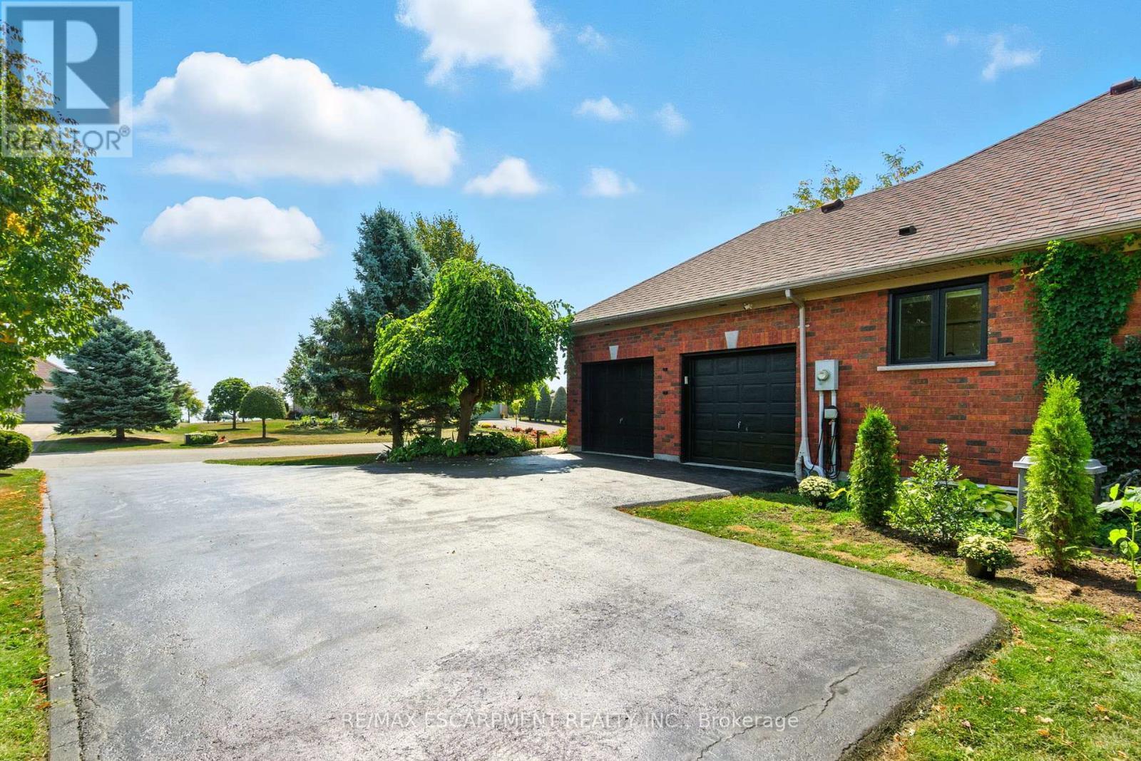 10 Featherstone Avenue, Haldimand, ON - Outdoor