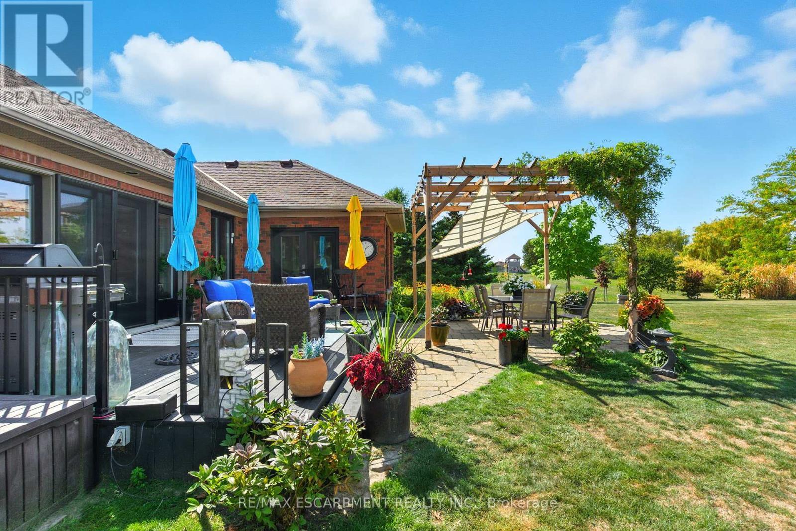 10 Featherstone Avenue, Haldimand, ON - Outdoor