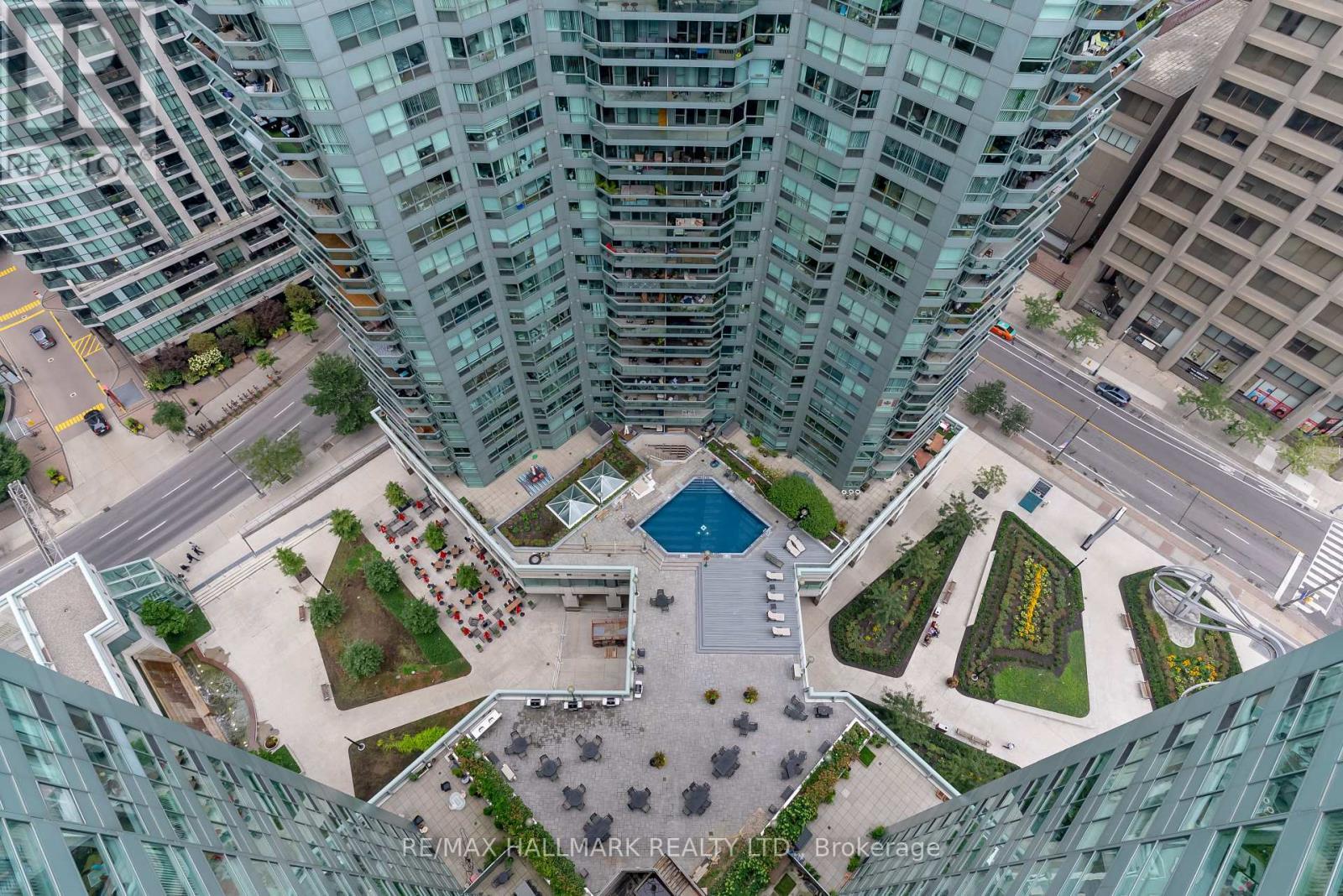 Ph9 - 10 Queens Quay W, Toronto, ON - With View