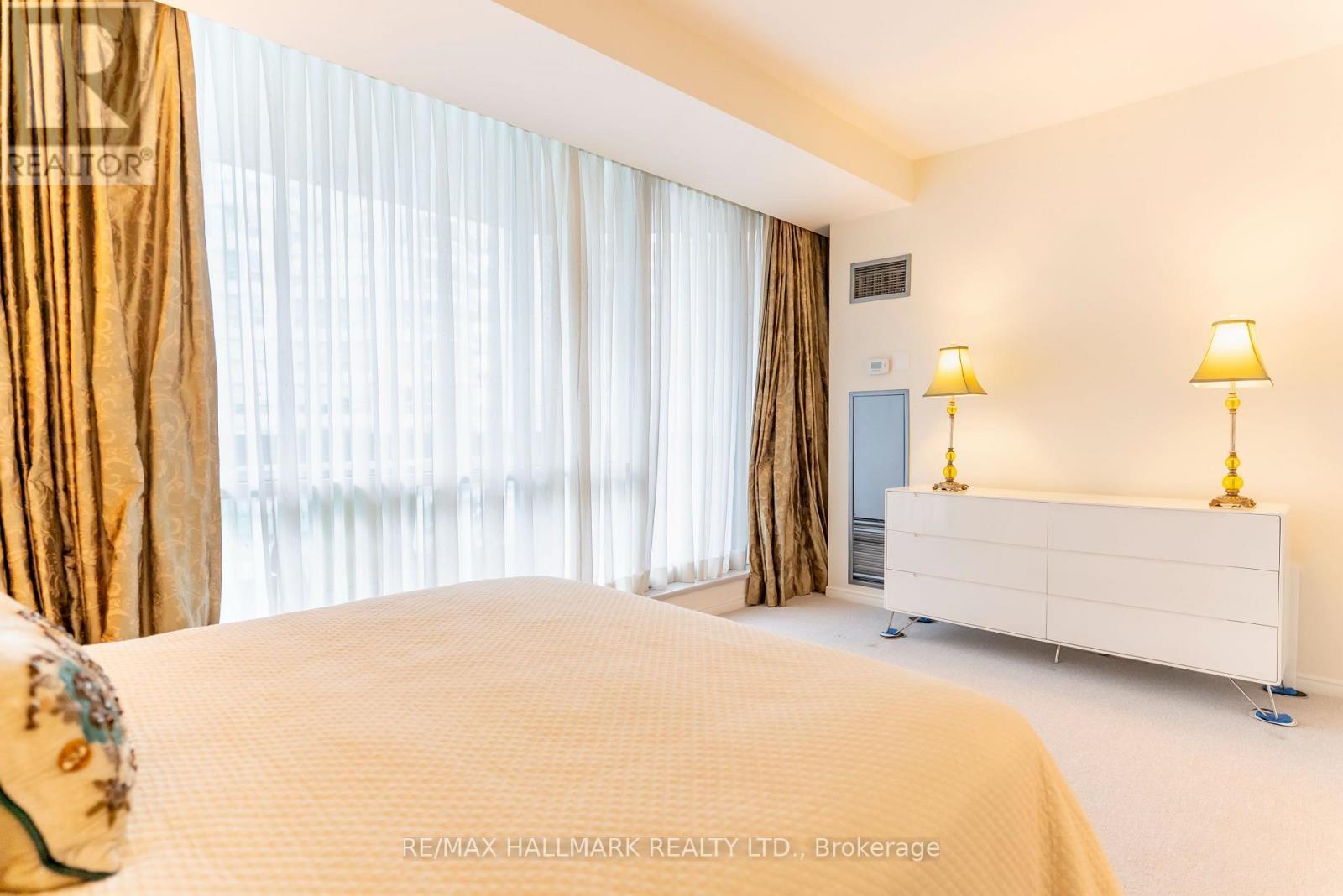 Ph9 - 10 Queens Quay W, Toronto, ON - Indoor Photo Showing Bedroom