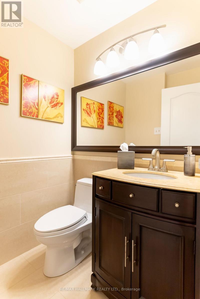 Ph9 - 10 Queens Quay W, Toronto, ON - Indoor Photo Showing Bathroom