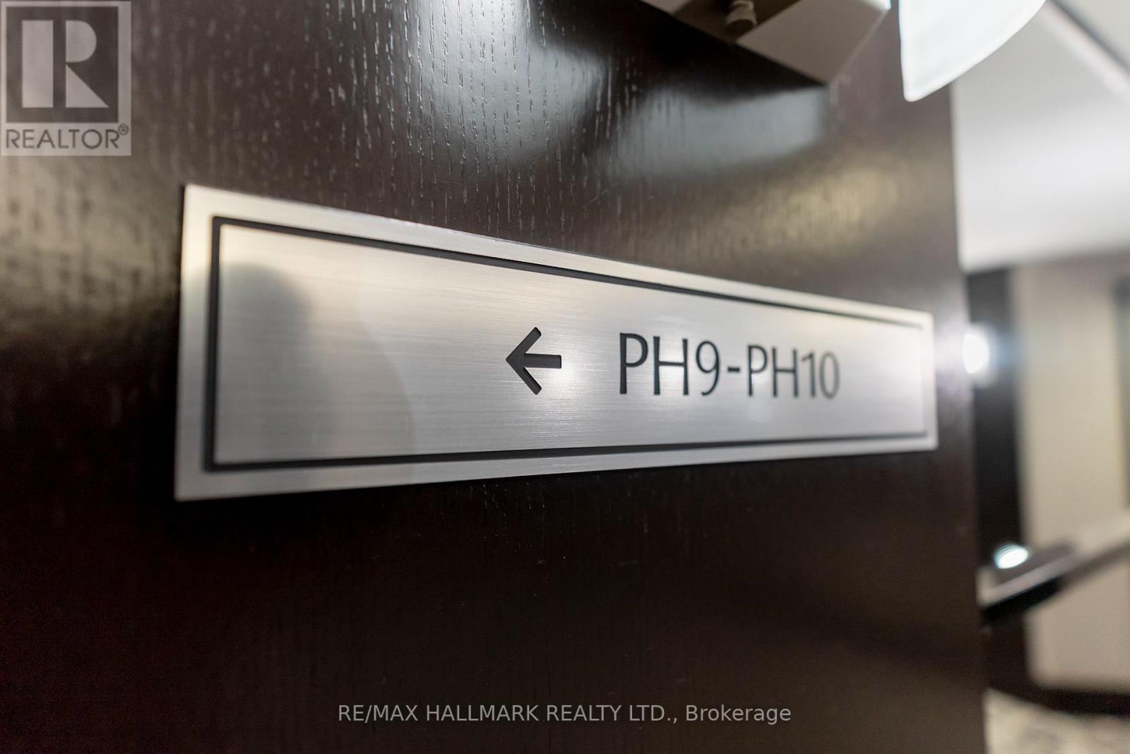 Ph9 - 10 Queens Quay W, Toronto, ON - Photo Showing Other Room