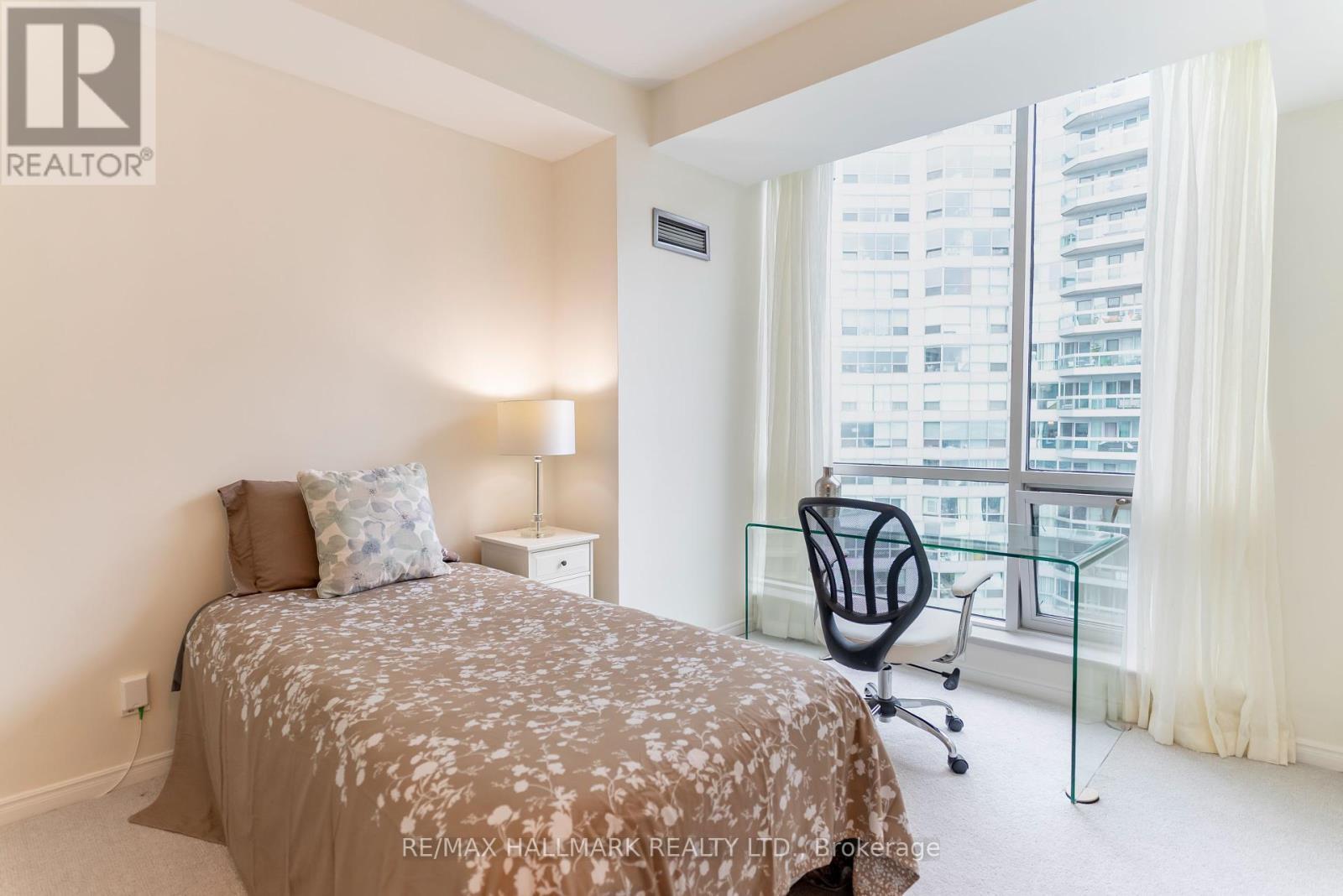 Ph9 - 10 Queens Quay W, Toronto, ON - Indoor Photo Showing Bedroom