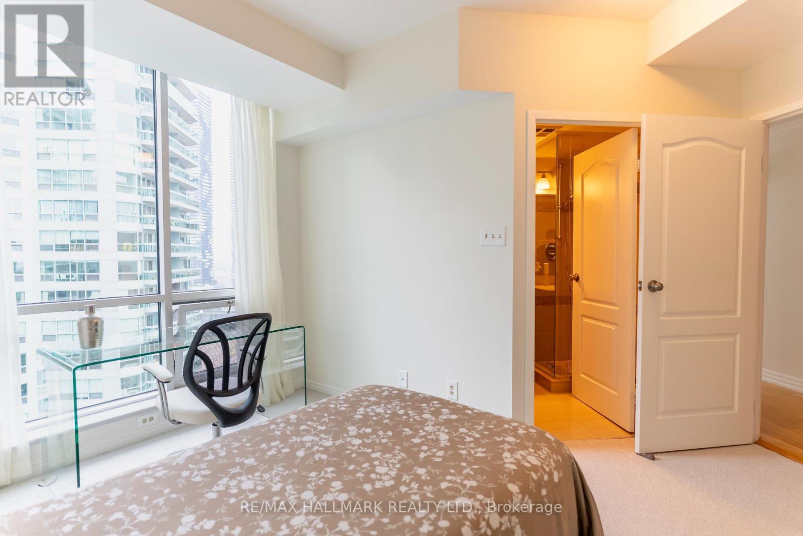 Ph9 - 10 Queens Quay W, Toronto, ON - Indoor Photo Showing Bedroom