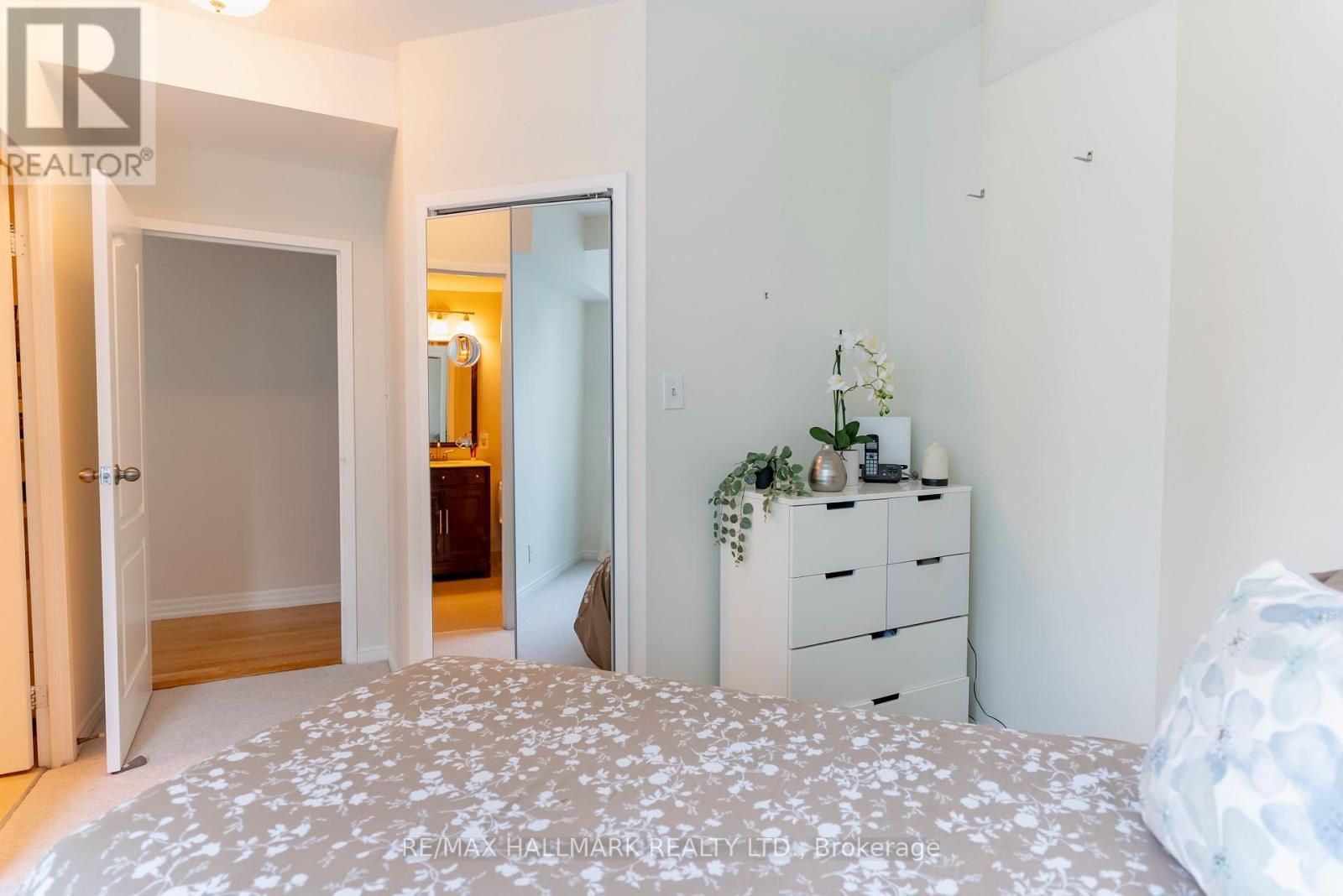 Ph9 - 10 Queens Quay W, Toronto, ON - Indoor Photo Showing Bedroom