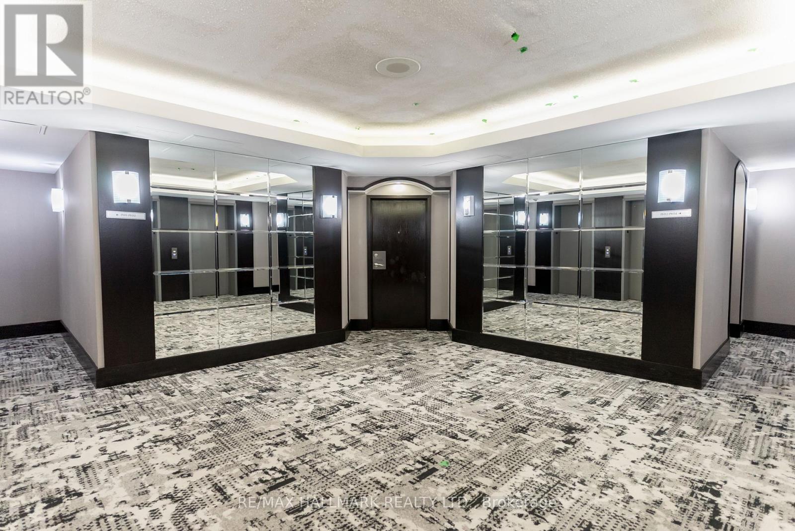 Ph9 - 10 Queens Quay W, Toronto, ON - Indoor Photo Showing Other Room