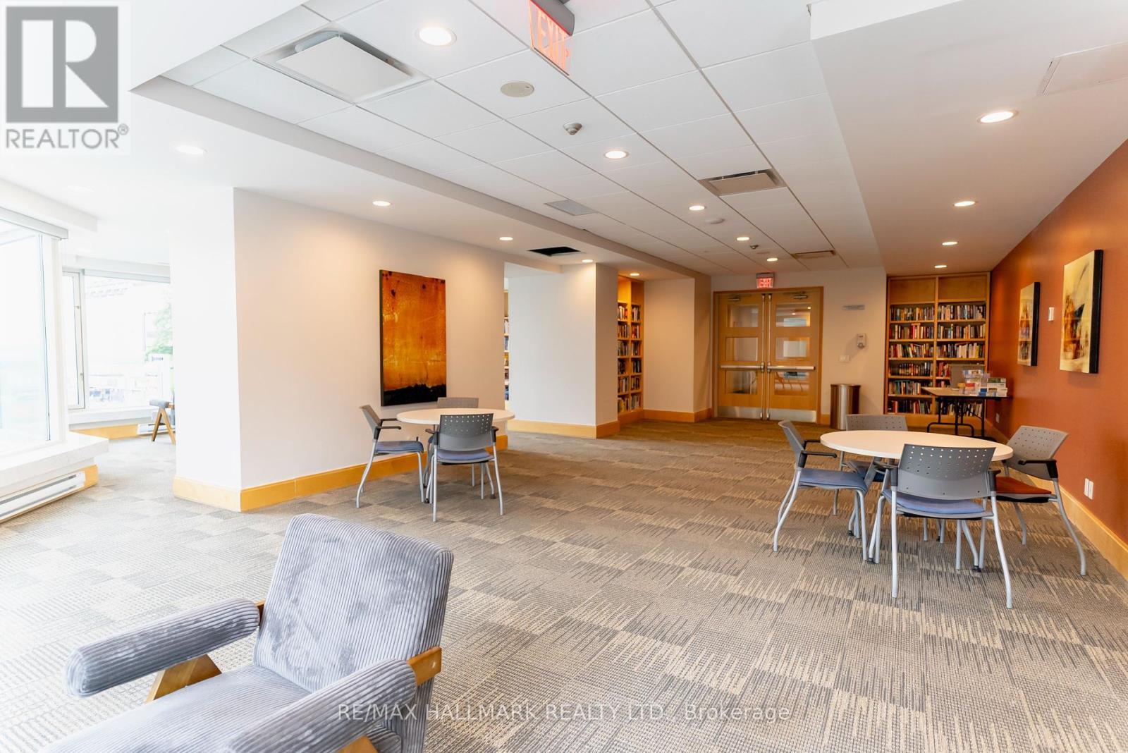 Ph9 - 10 Queens Quay W, Toronto, ON - Indoor