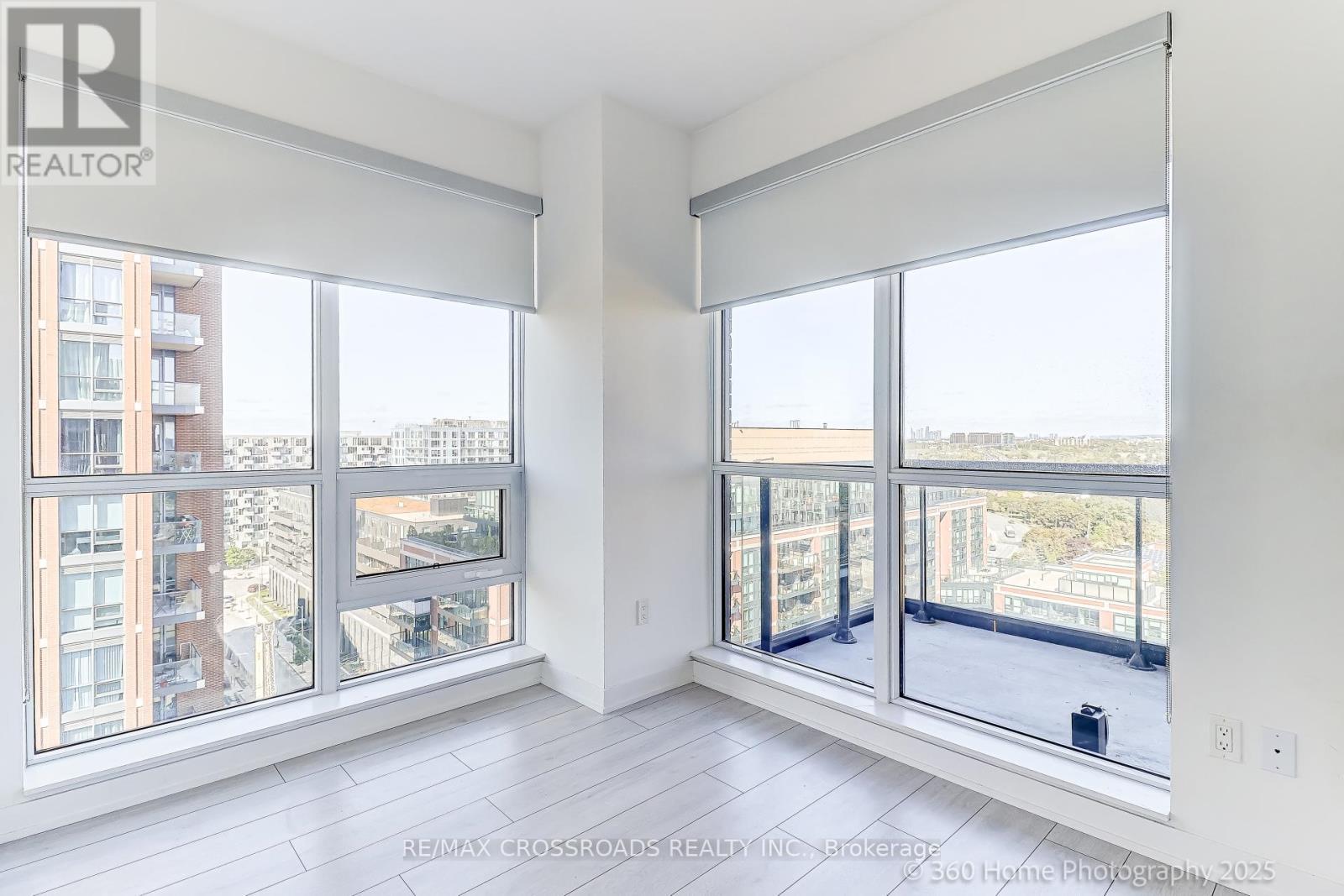 1306 - 31 Tippett Road, Toronto, ON - Indoor Photo Showing Other Room