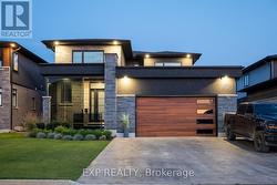 6 CRISTALLINA DRIVE Thorold, ON L2V 0H3