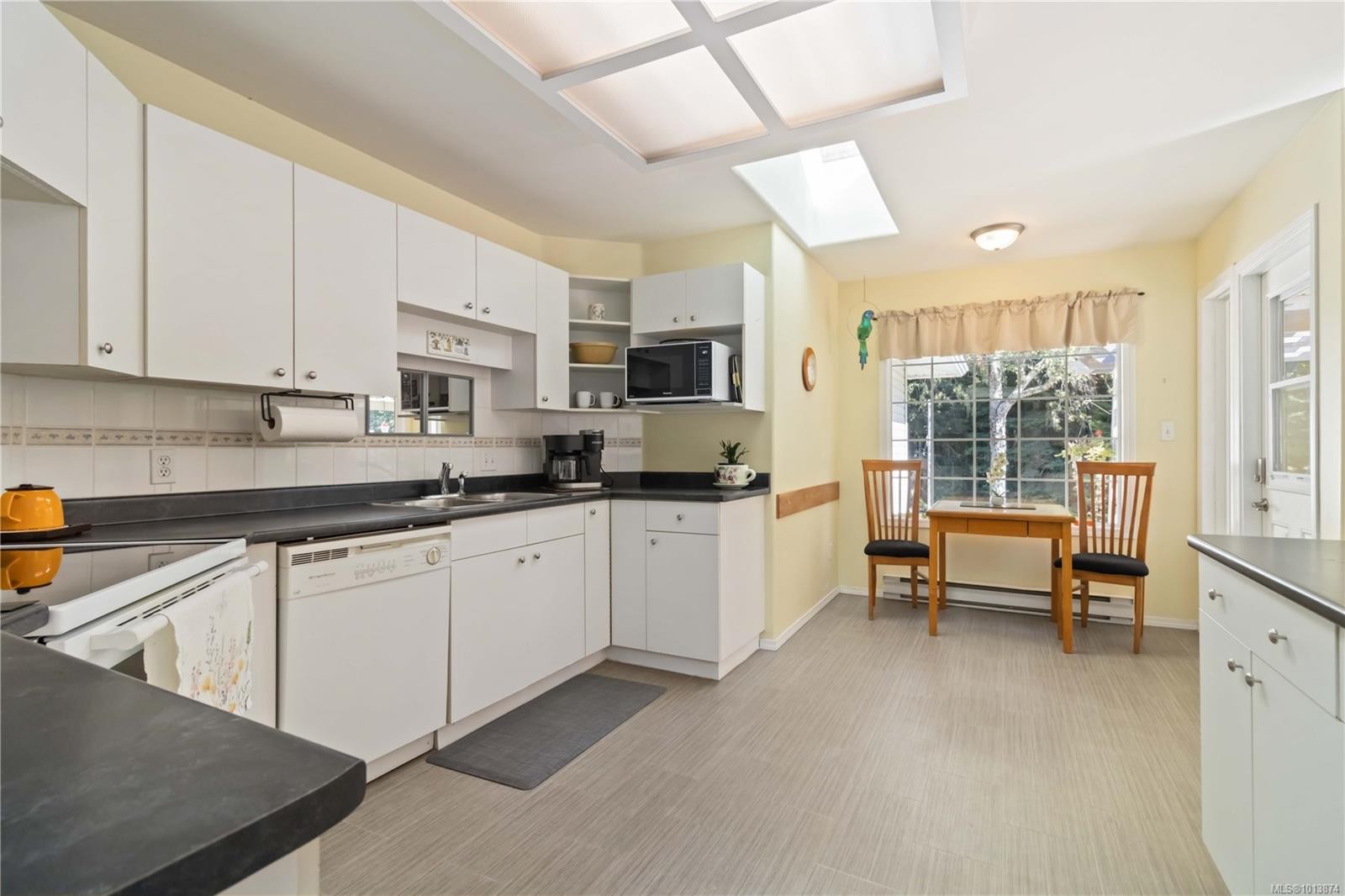 2161 Henlyn Dr, Sooke, BC