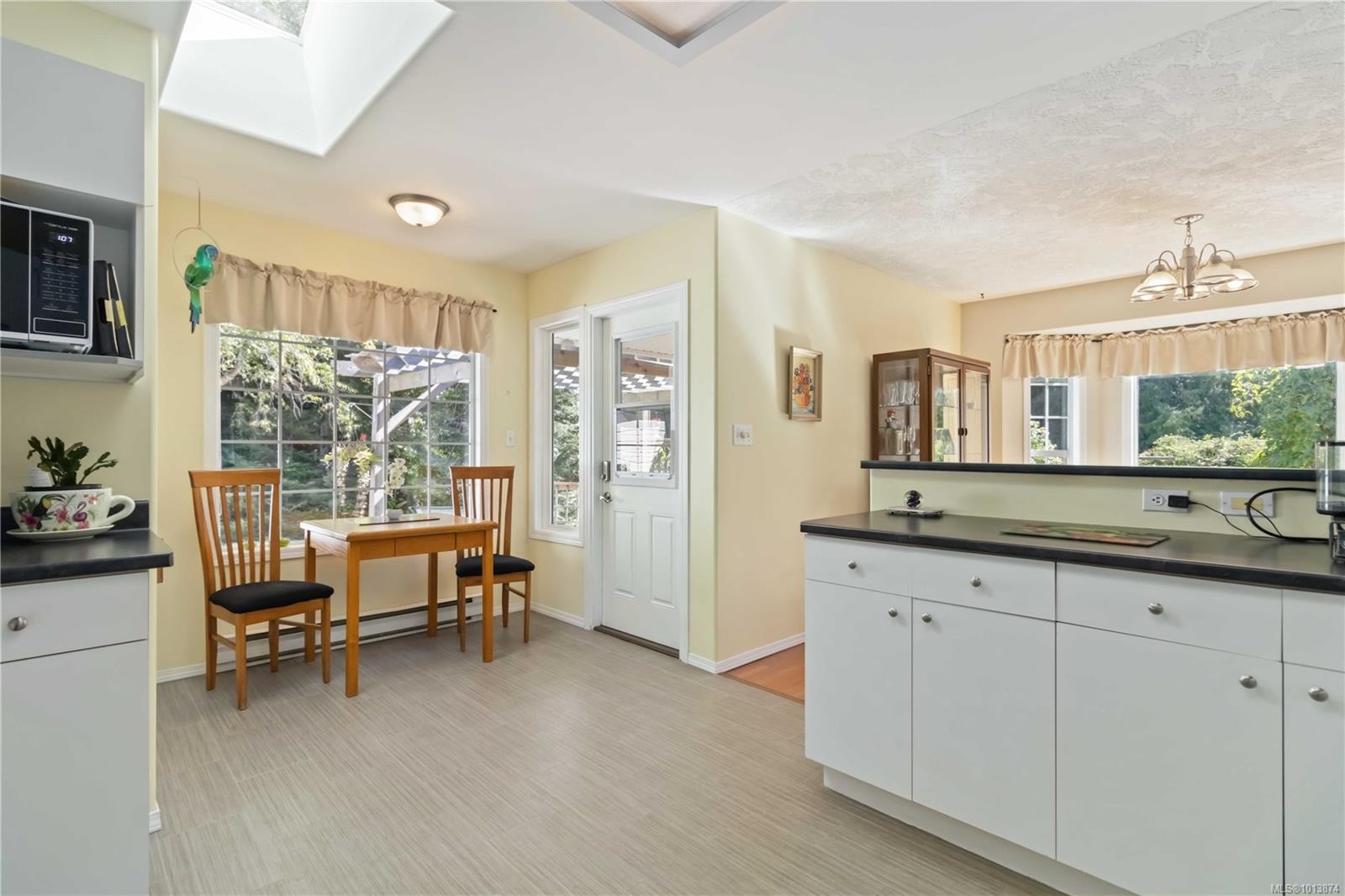 2161 Henlyn Dr, Sooke, BC