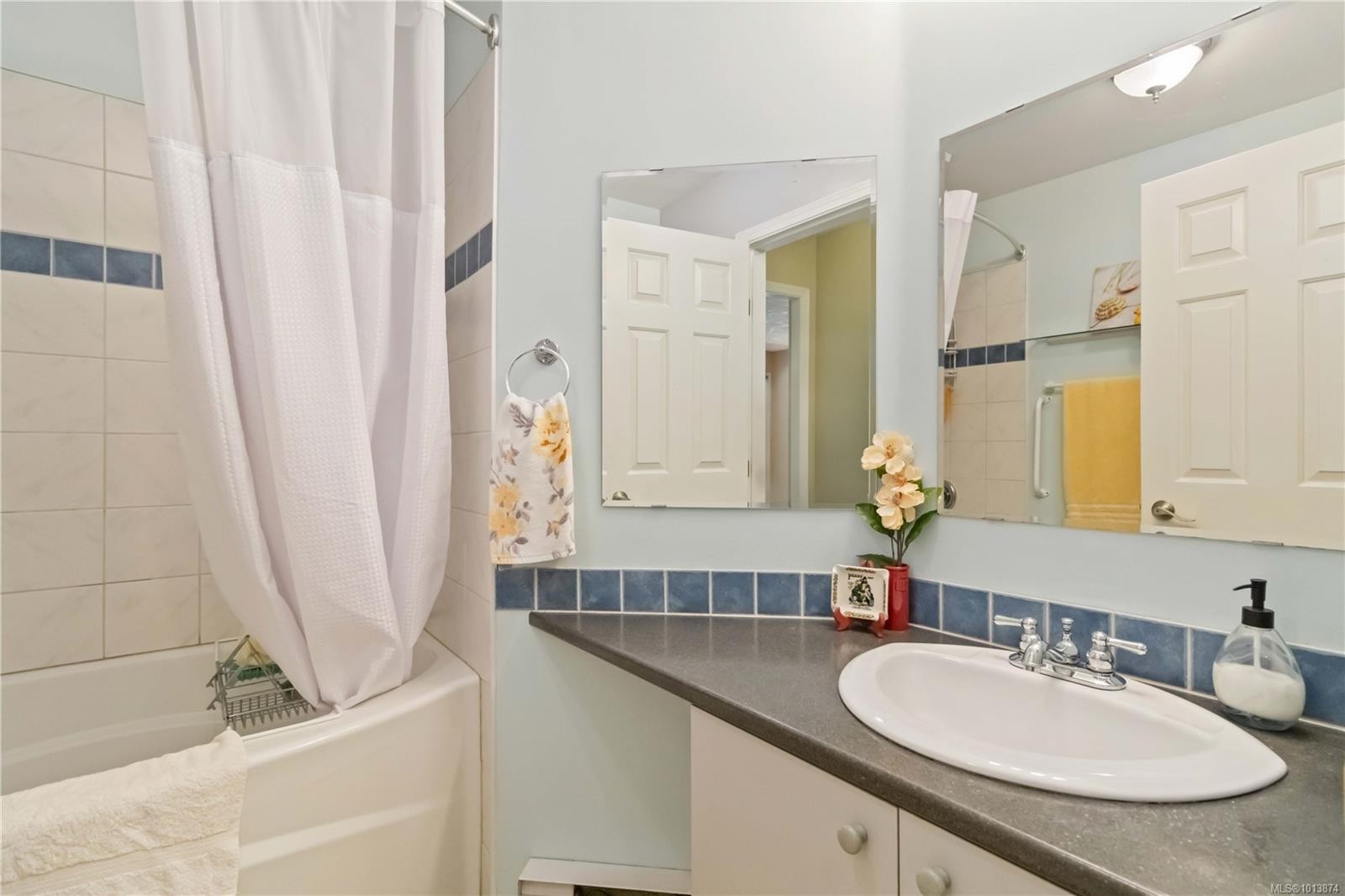 2161 Henlyn Dr, Sooke, BC