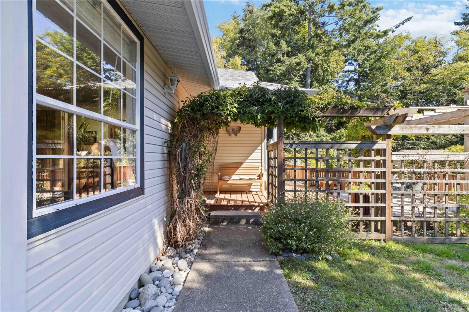 2161 Henlyn Dr, Sooke, BC