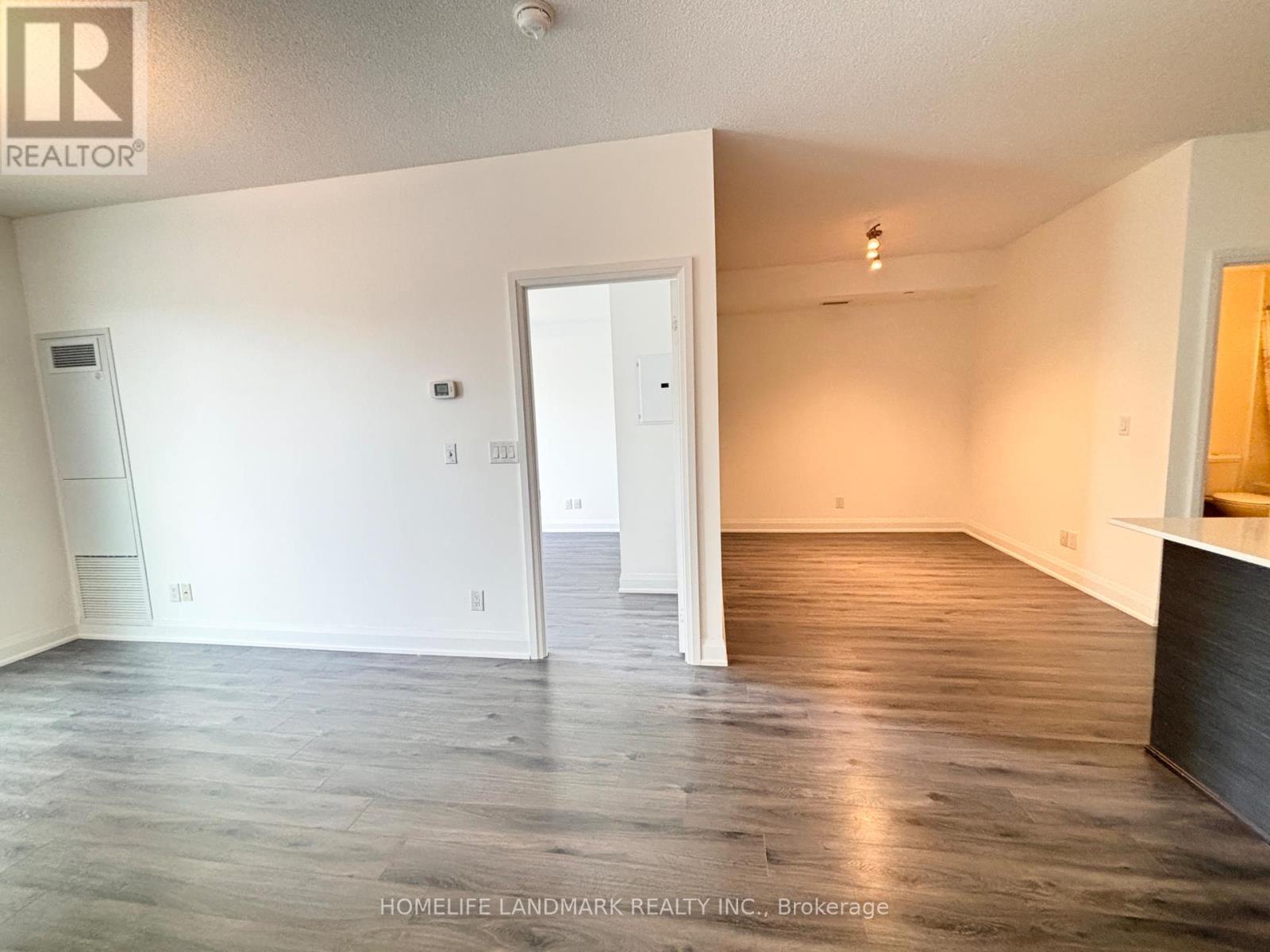 207 - 1 Uptown Drive, Markham, ON - Indoor Photo Showing Other Room