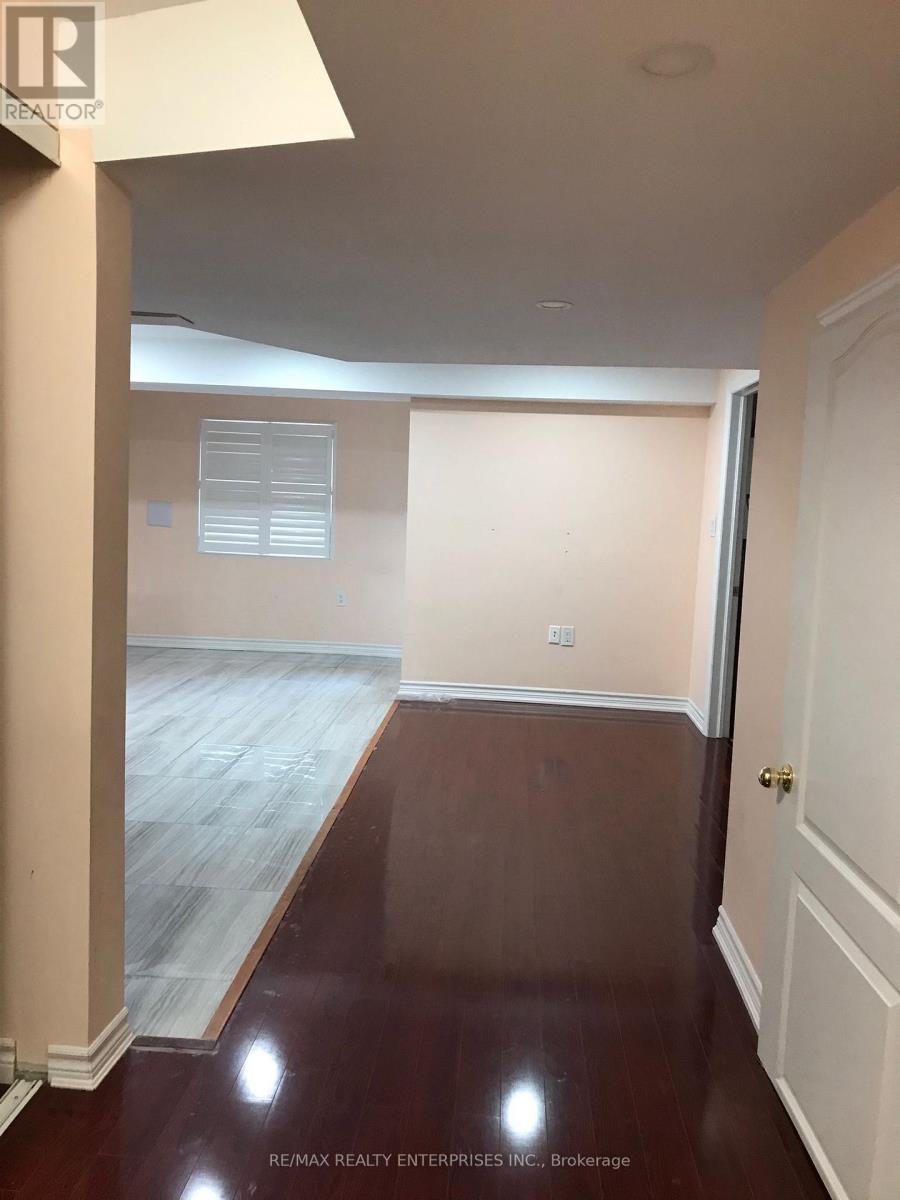 Bsmt - 10 Chesterwood Crescent, Brampton, ON - Indoor Photo Showing Other Room