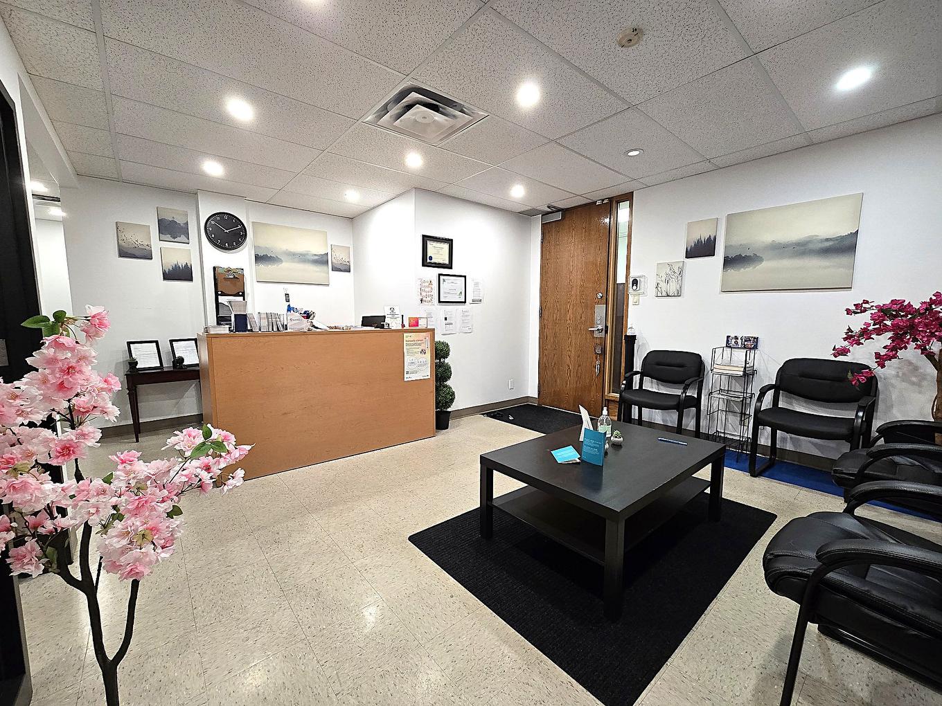 Reception area - 200-1405 Boul. Henri-Bourassa O., Montréal (Ahuntsic-Cartierville), QC - Indoor Photo Showing Basement