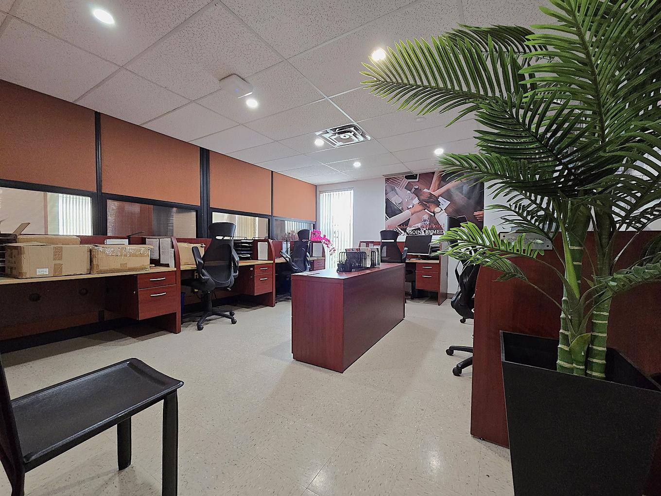 Office - 200-1405 Boul. Henri-Bourassa O., Montréal (Ahuntsic-Cartierville), QC - Indoor