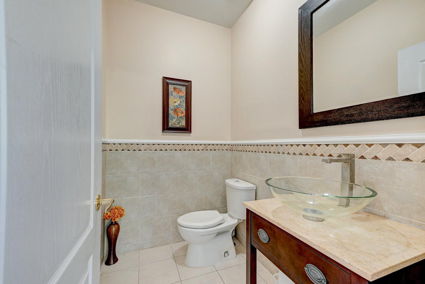 Salle d'eau - 136 Rue Jean-De Ronceray, Carignan, QC - Indoor Photo Showing Bathroom