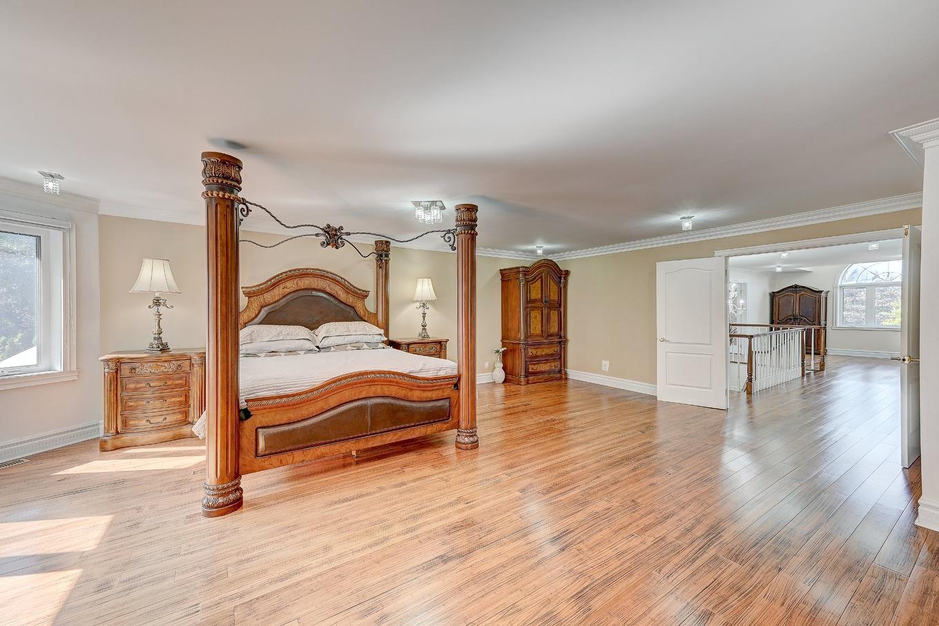 Chambre à coucher principale - 136 Rue Jean-De Ronceray, Carignan, QC - Indoor Photo Showing Bedroom