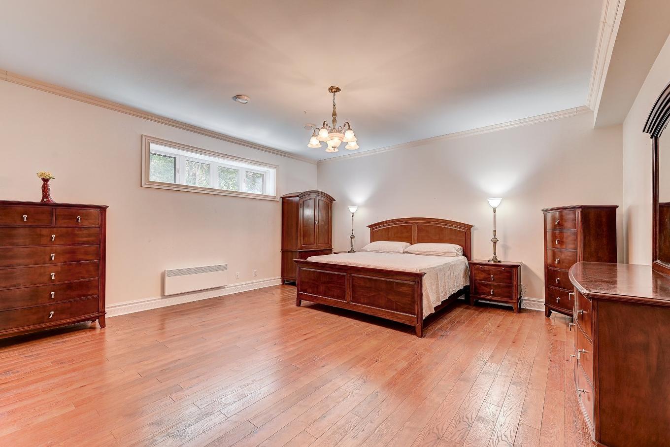 Chambre à coucher - 136 Rue Jean-De Ronceray, Carignan, QC - Indoor Photo Showing Bedroom