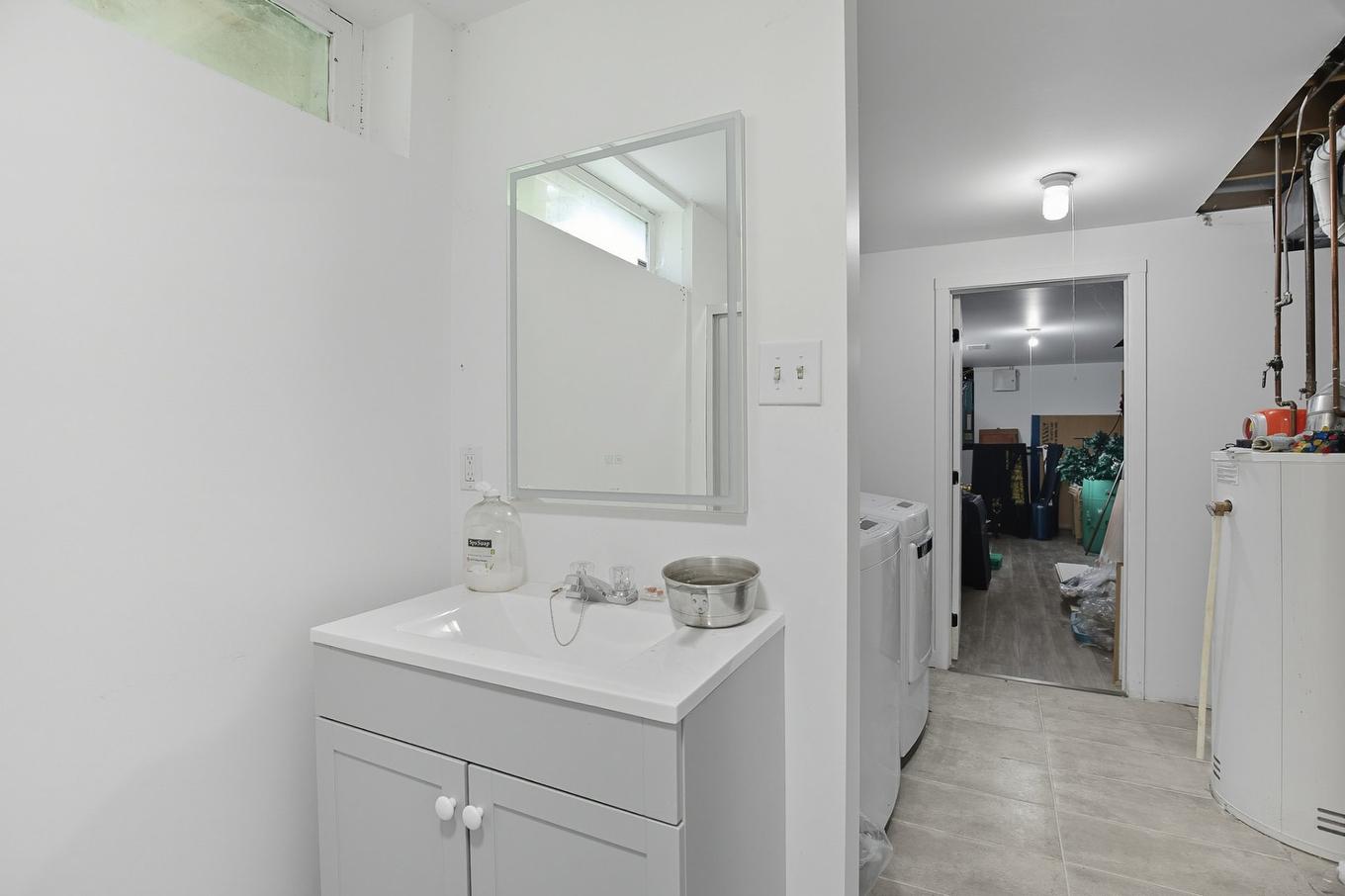 Bathroom - 64 Rue Jean-De La Fontaine, Gatineau (Aylmer), QC - Indoor Photo Showing Bathroom