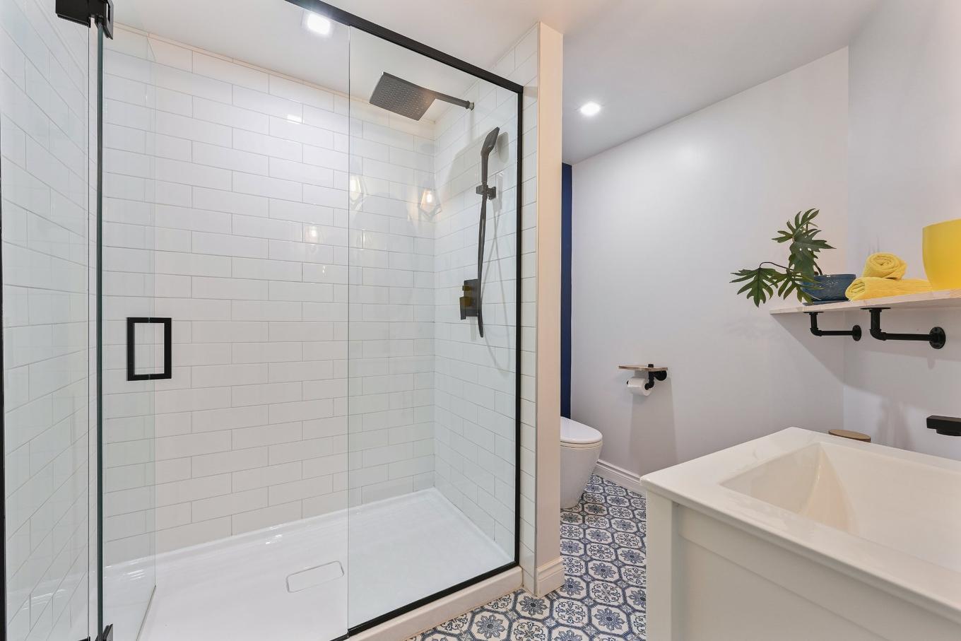 Salle de bains - 52 Rue De Lourtel, Saint-Jean-Sur-Richelieu, QC - Indoor Photo Showing Bathroom