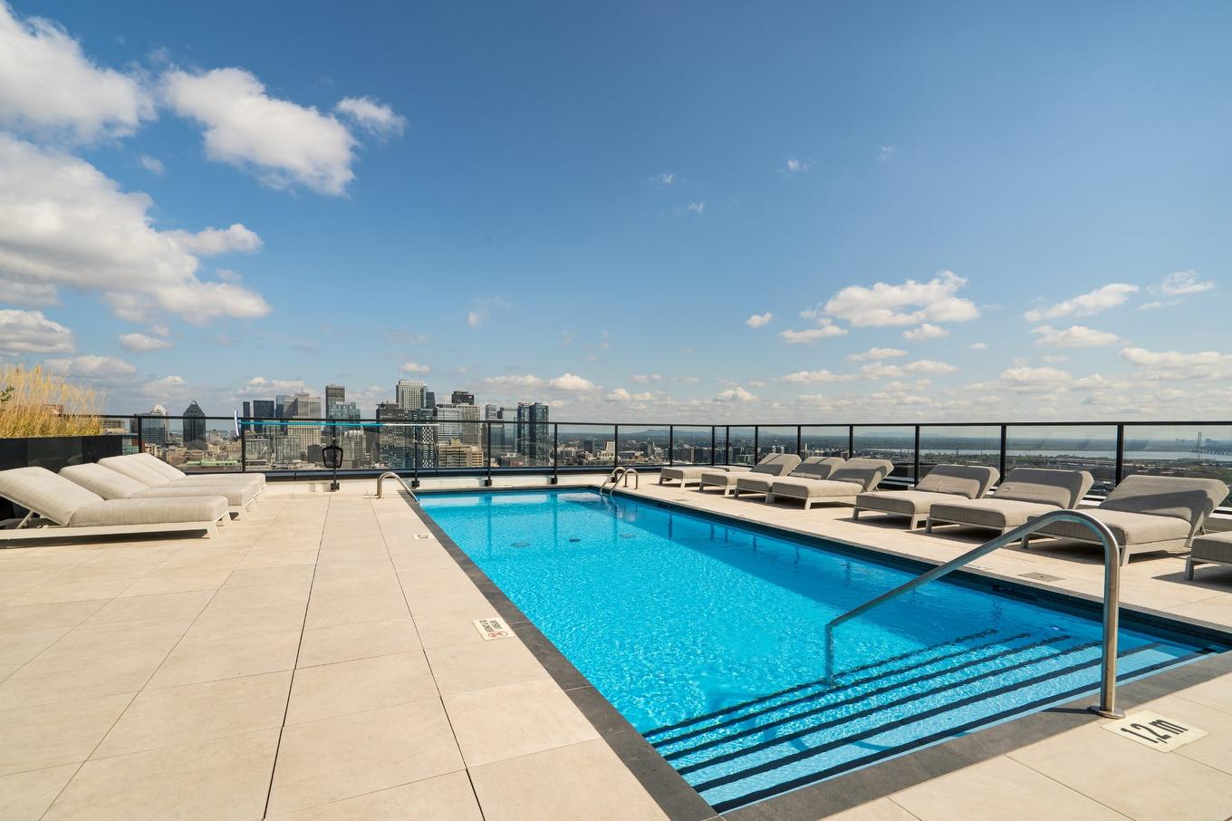 Pool - 413-2300 Rue Tupper, Montréal (Ville-Marie), QC - Outdoor With In Ground Pool With View