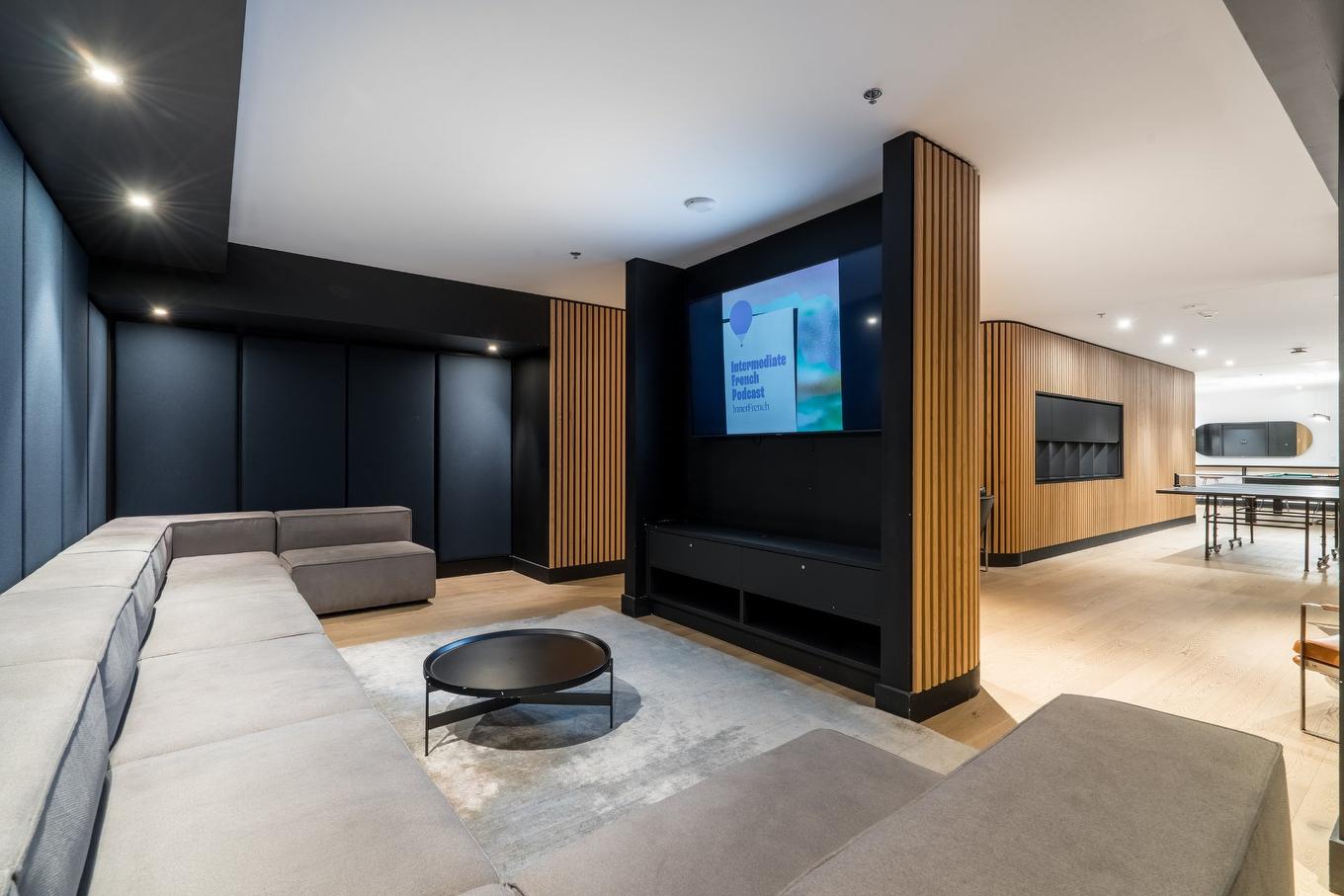 Playroom - 413-2300 Rue Tupper, Montréal (Ville-Marie), QC - Indoor Photo Showing Other Room