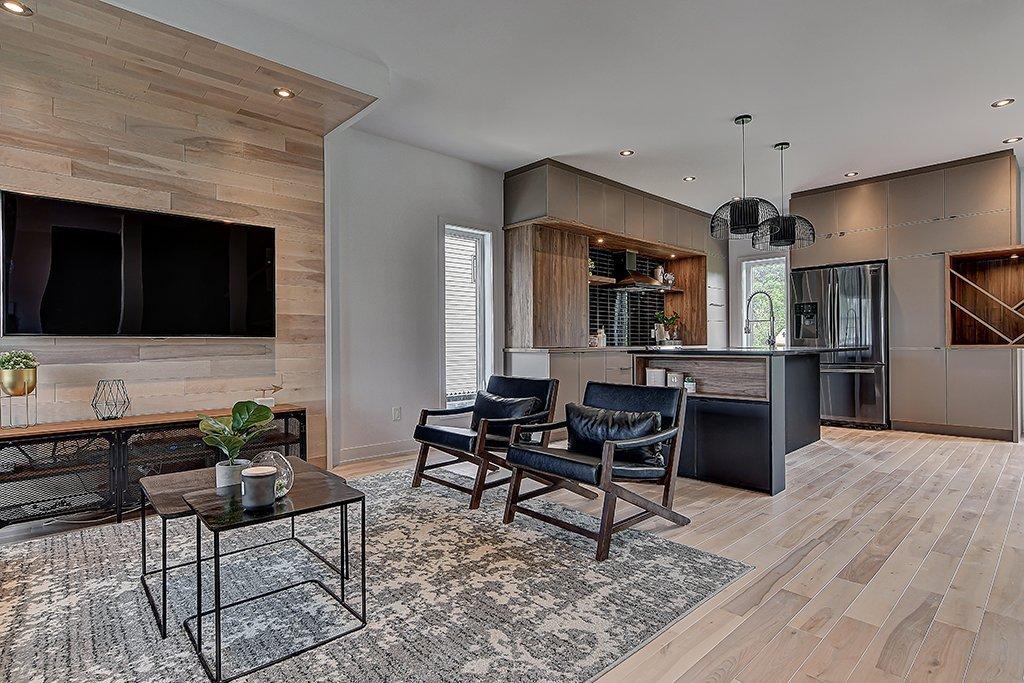 Salon - Rue Des Rêves, Sainte-Julienne, QC - Indoor