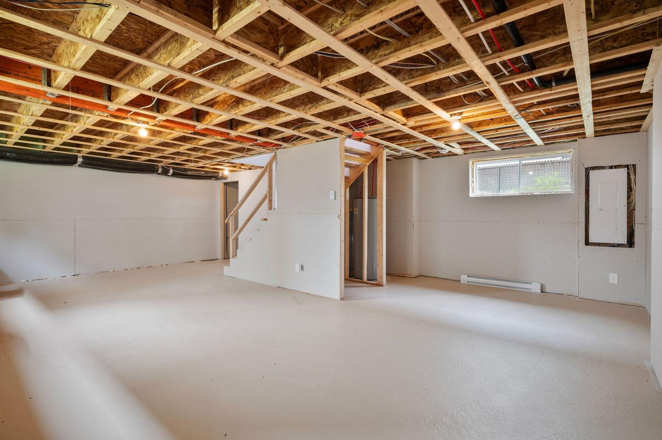 Sous-sol - Rue Des Rêves, Sainte-Julienne, QC - Indoor Photo Showing Basement