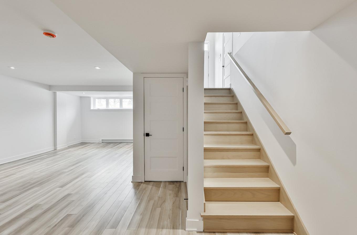 Sous-sol - Rue Des Rêves, Sainte-Julienne, QC - Indoor Photo Showing Other Room