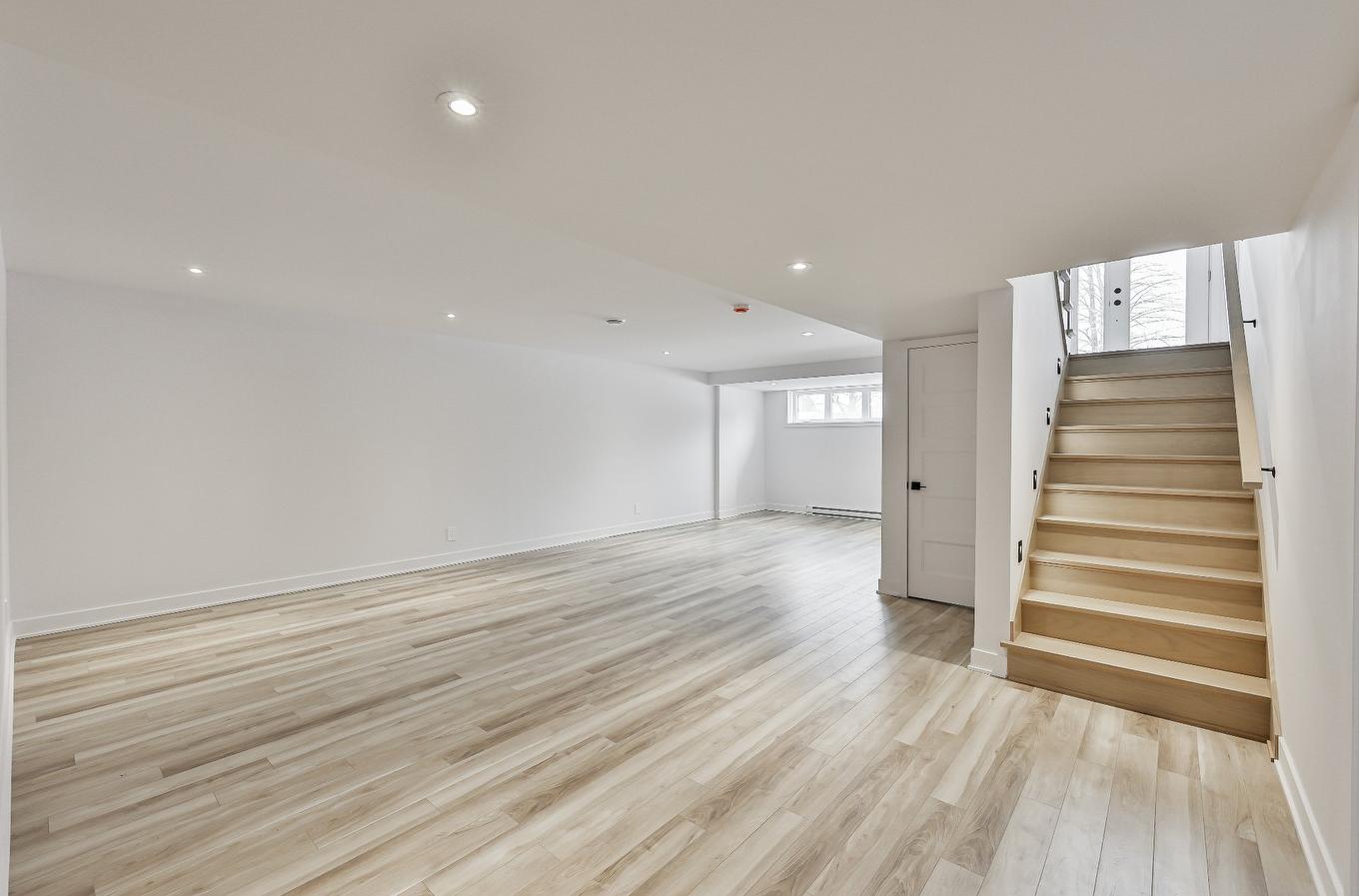 Sous-sol - Rue Des Rêves, Sainte-Julienne, QC - Indoor Photo Showing Other Room