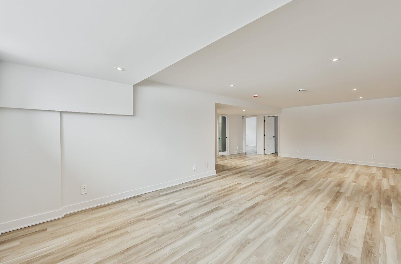 Sous-sol - Rue Des Rêves, Sainte-Julienne, QC - Indoor Photo Showing Other Room