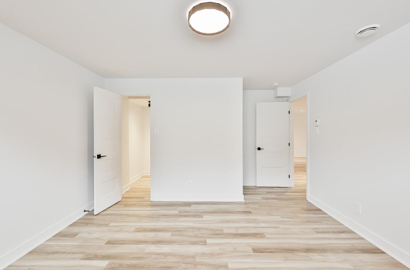 Chambre à coucher - Rue Des Rêves, Sainte-Julienne, QC - Indoor Photo Showing Other Room