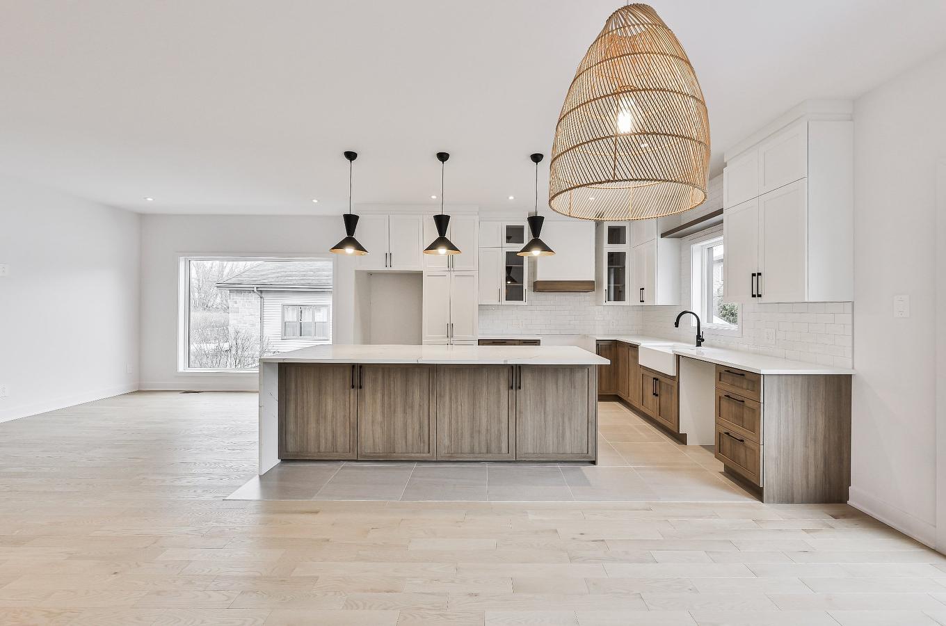 Vue d'ensemble - Rue Des Rêves, Sainte-Julienne, QC - Indoor Photo Showing Kitchen With Upgraded Kitchen
