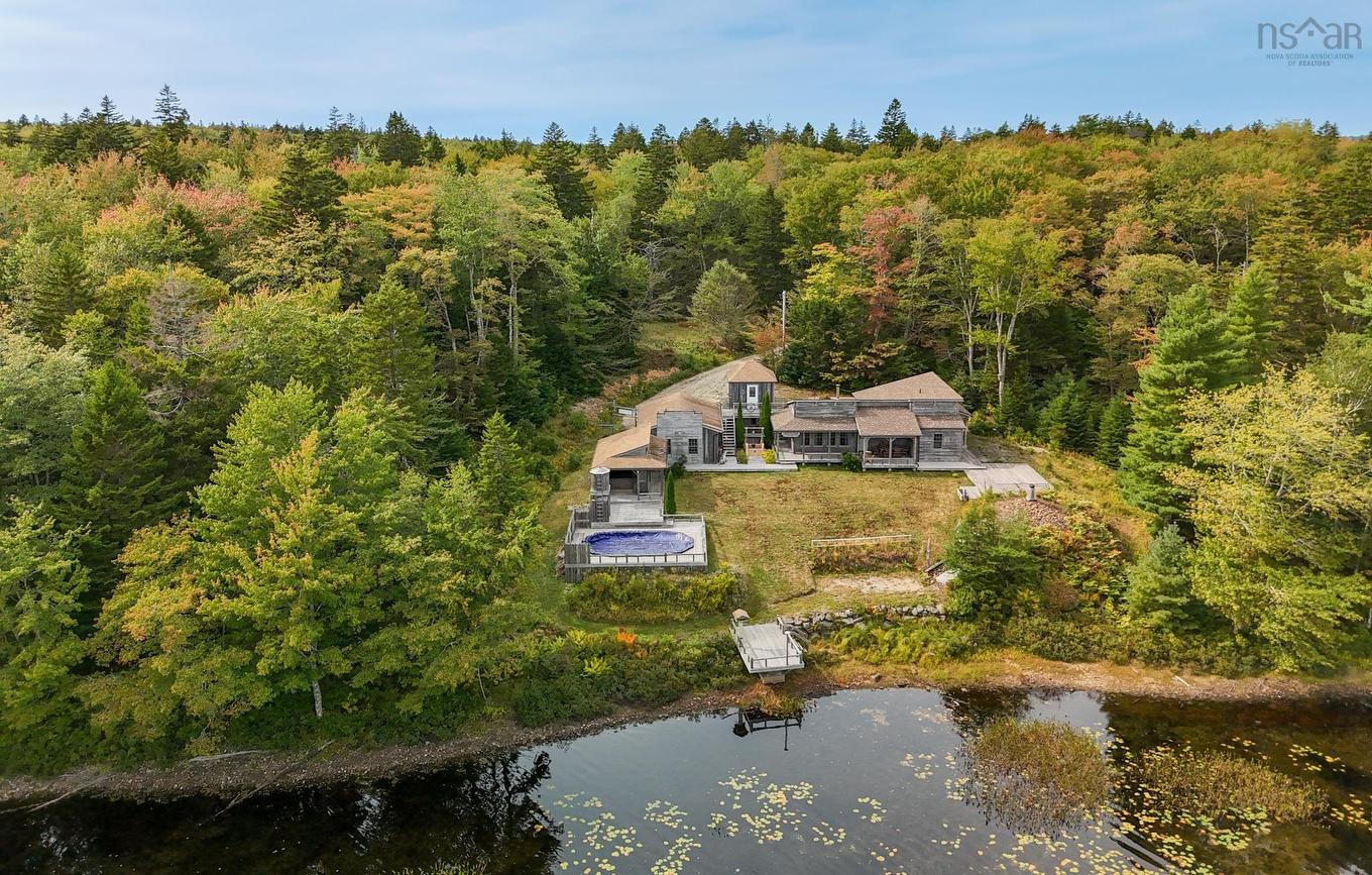 240 Pine Prince Drive, Briar Lake, NS