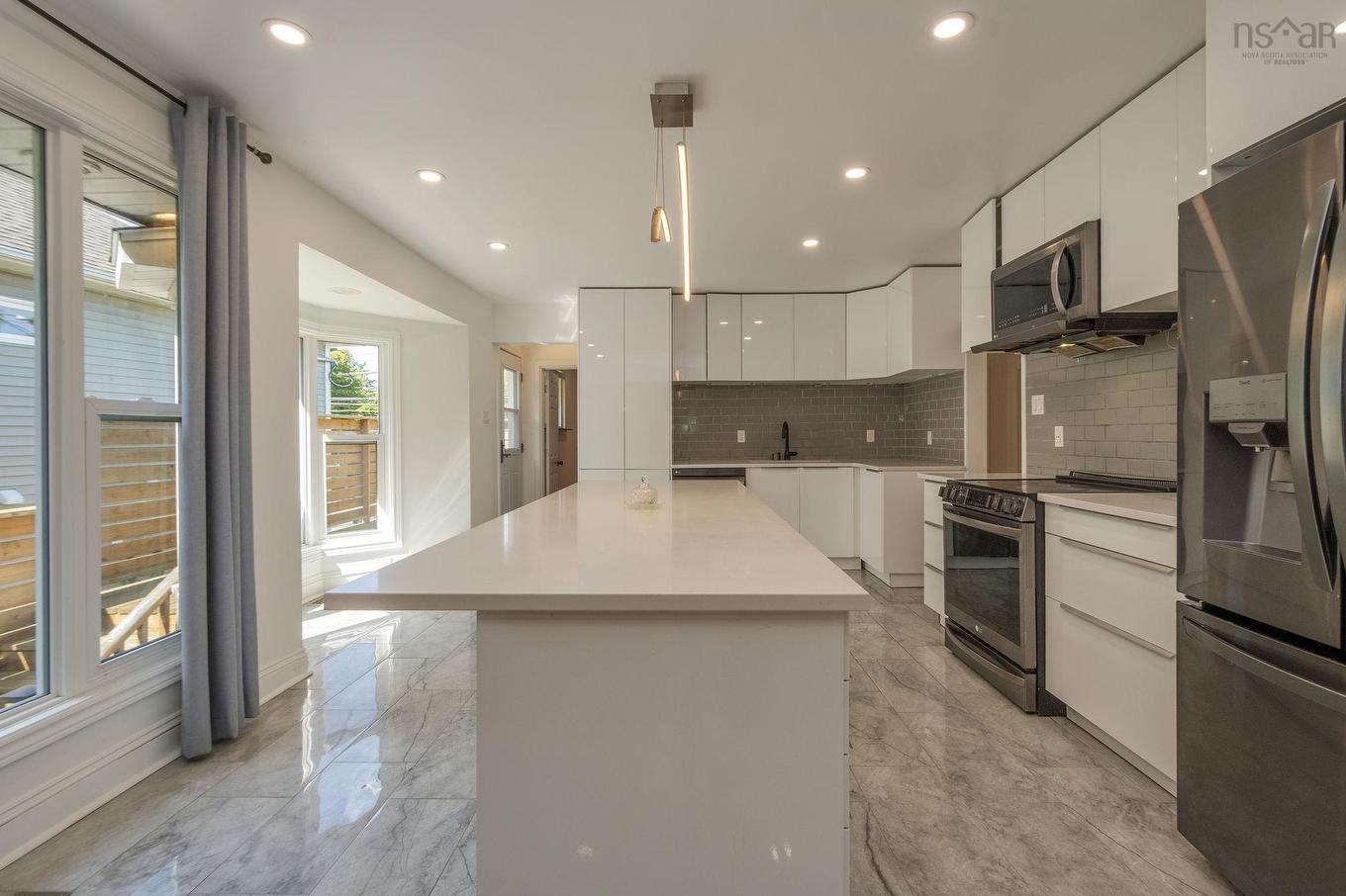 1 Grandview Drive, Dartmouth, NS