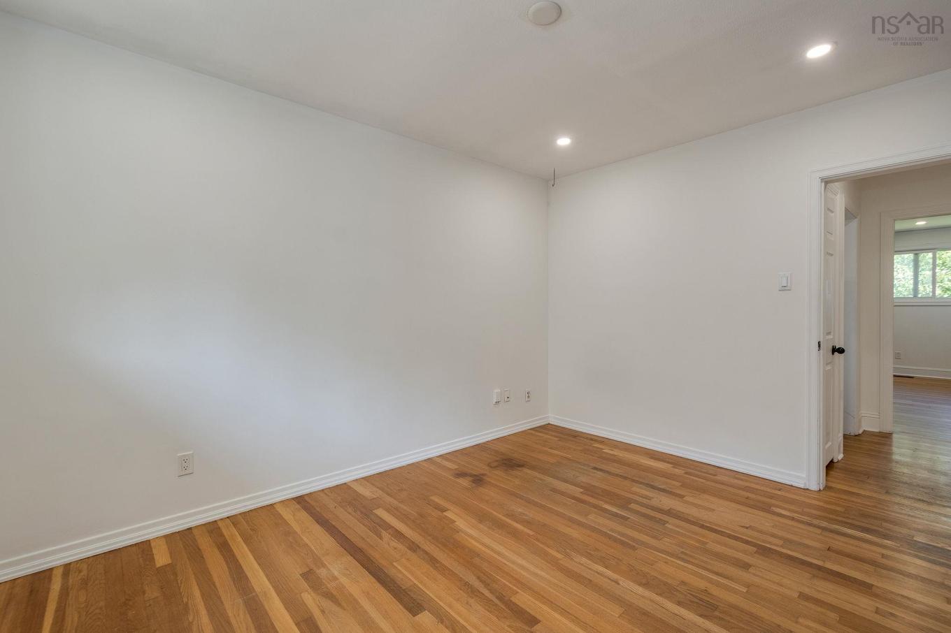 1 Grandview Drive, Dartmouth, NS