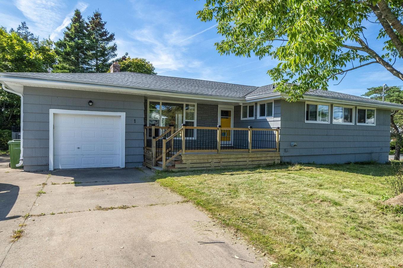 1 Grandview Drive, Dartmouth, NS