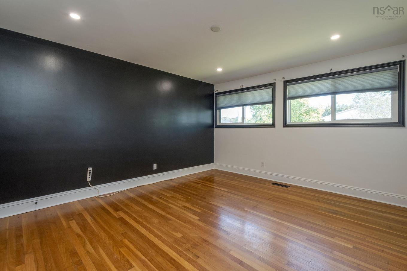 1 Grandview Drive, Dartmouth, NS