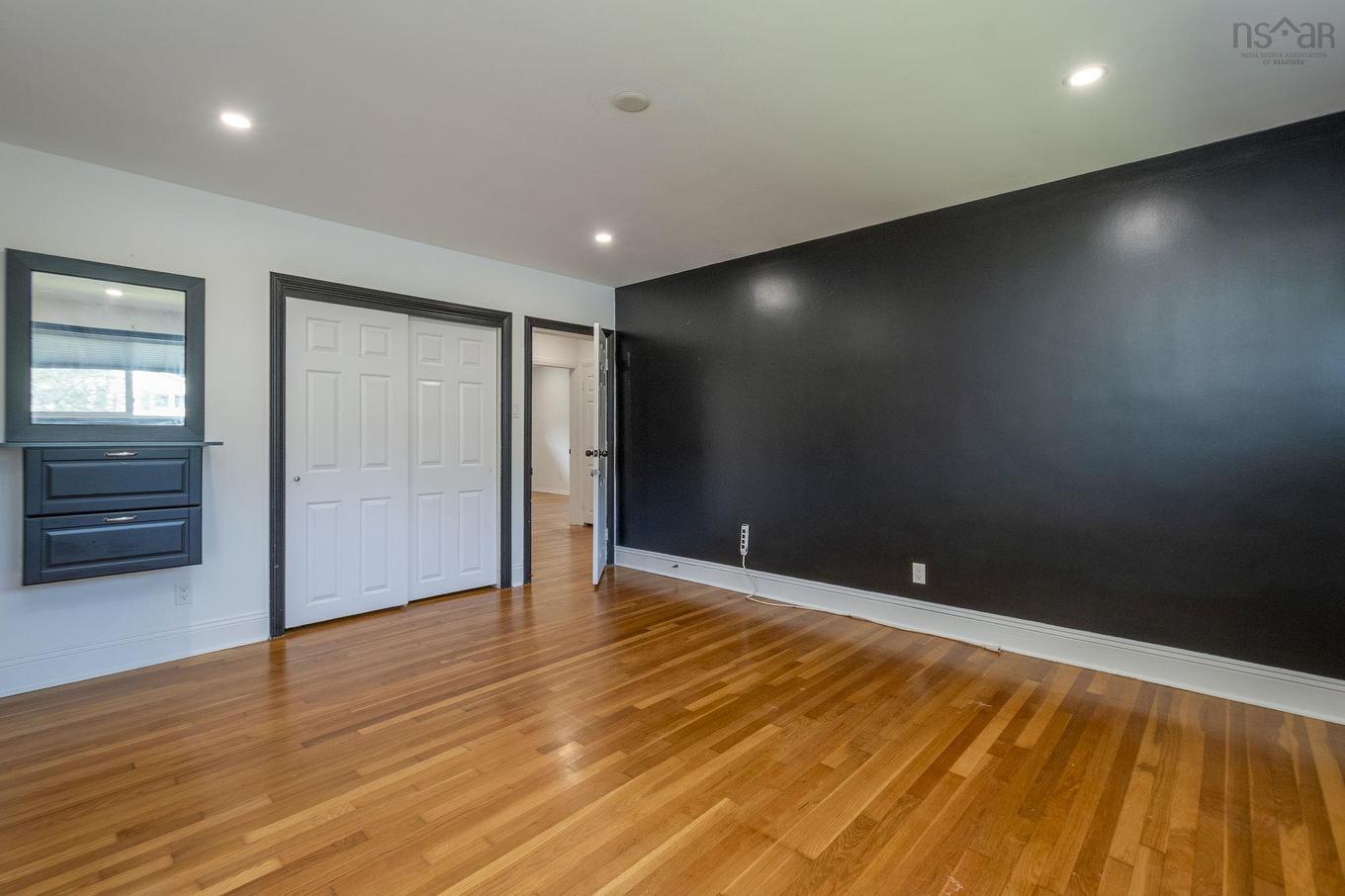 1 Grandview Drive, Dartmouth, NS