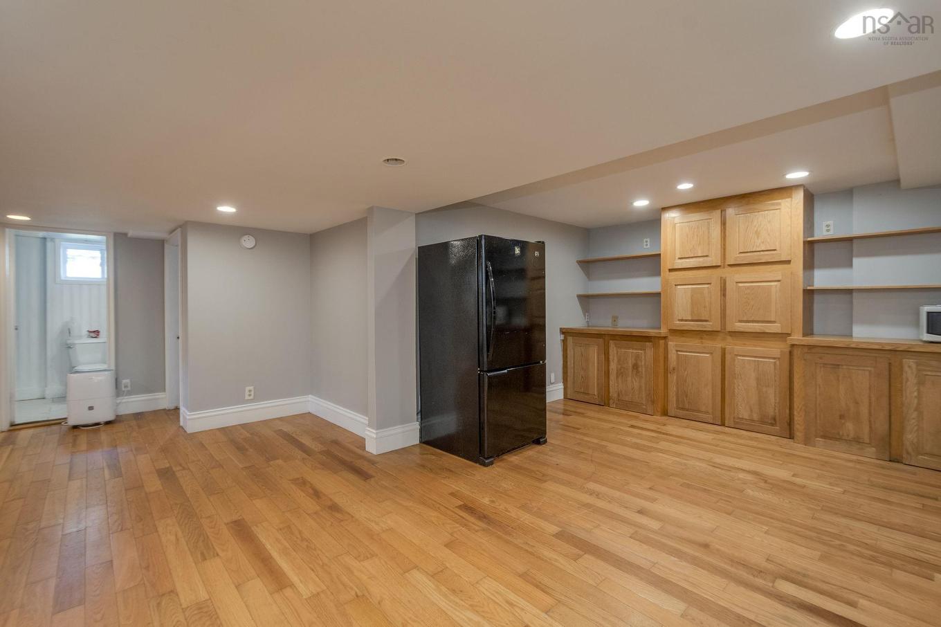 1 Grandview Drive, Dartmouth, NS