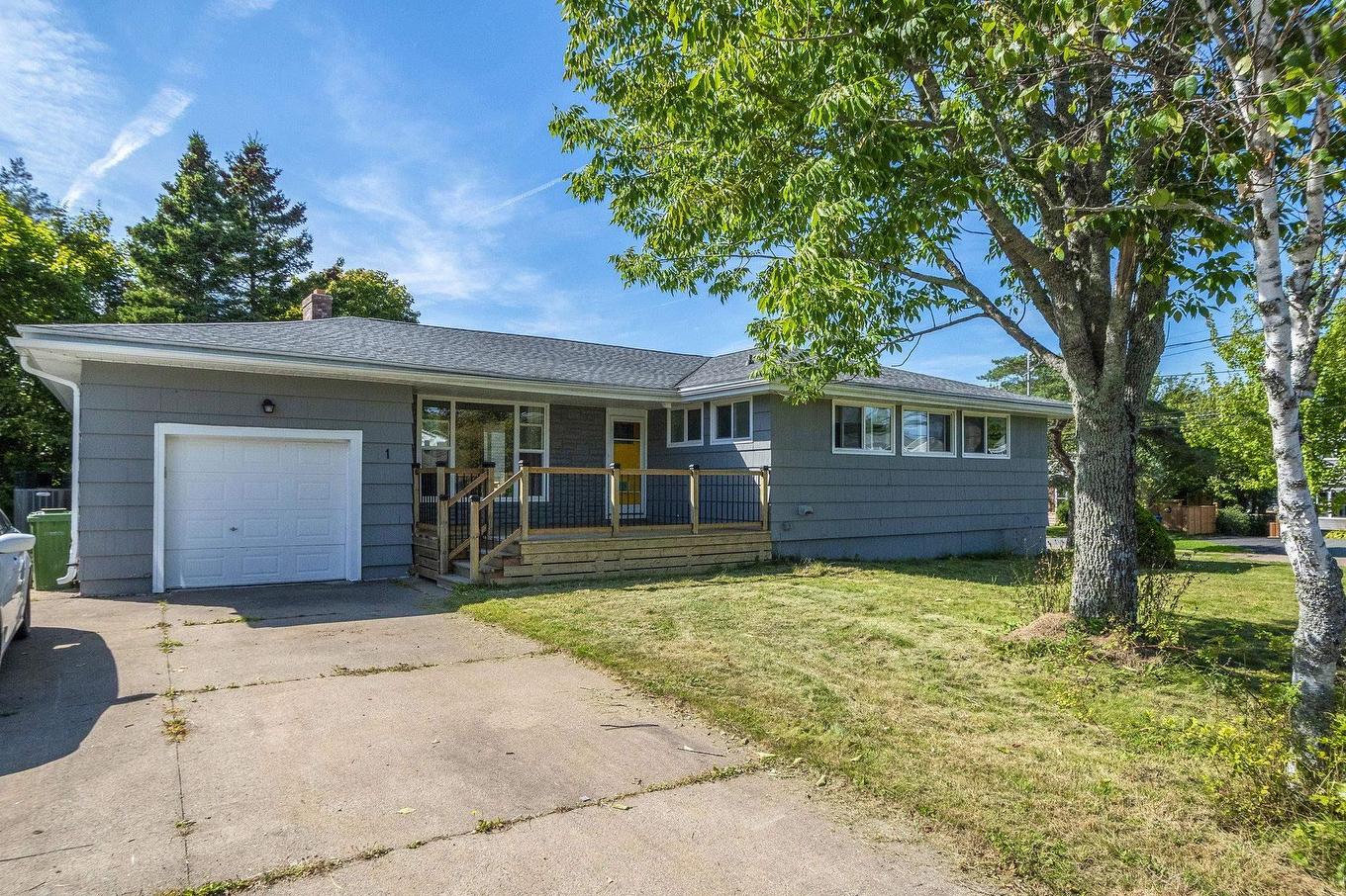 1 Grandview Drive, Dartmouth, NS