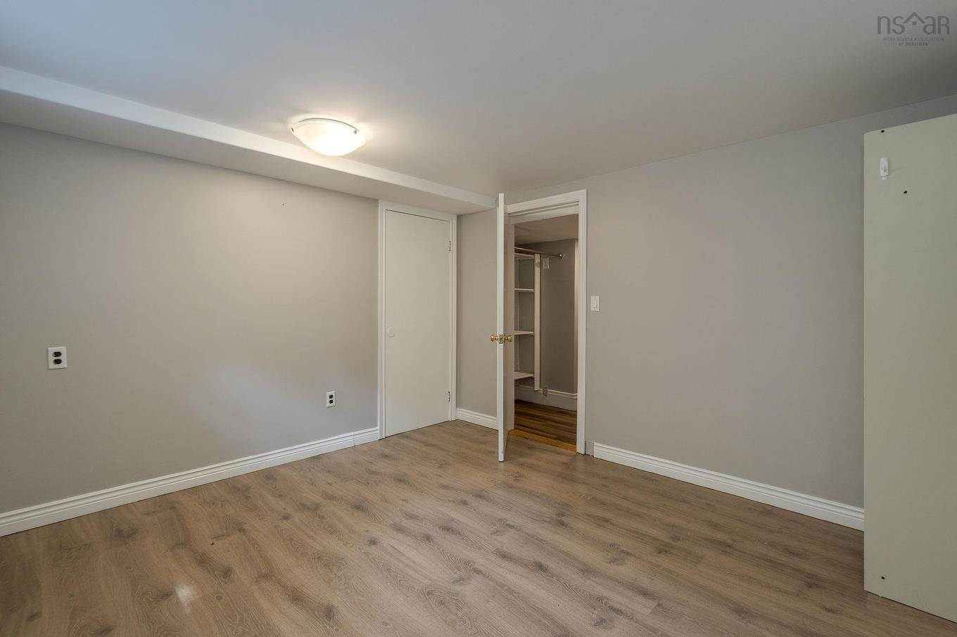 1 Grandview Drive, Dartmouth, NS