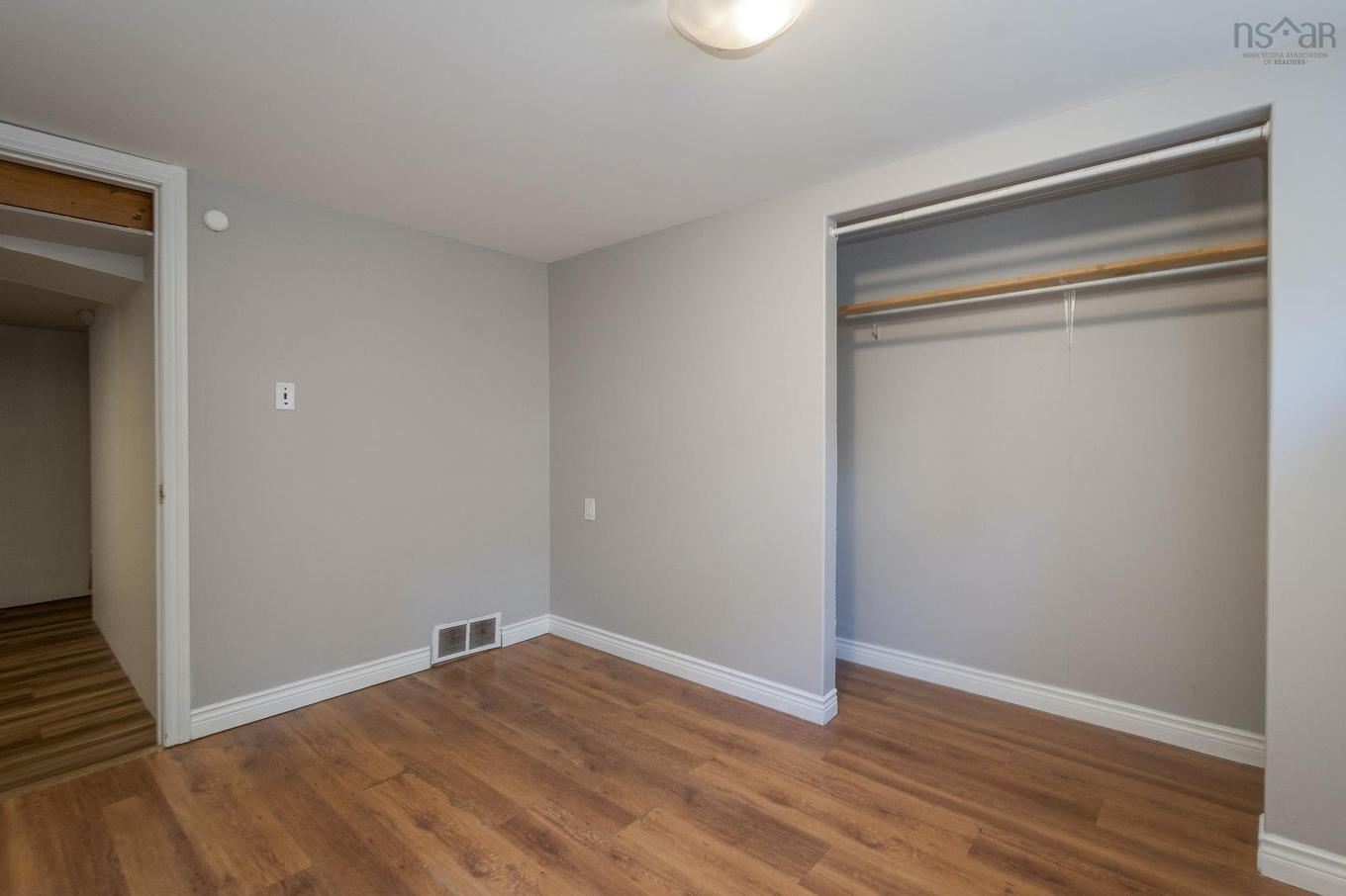 1 Grandview Drive, Dartmouth, NS