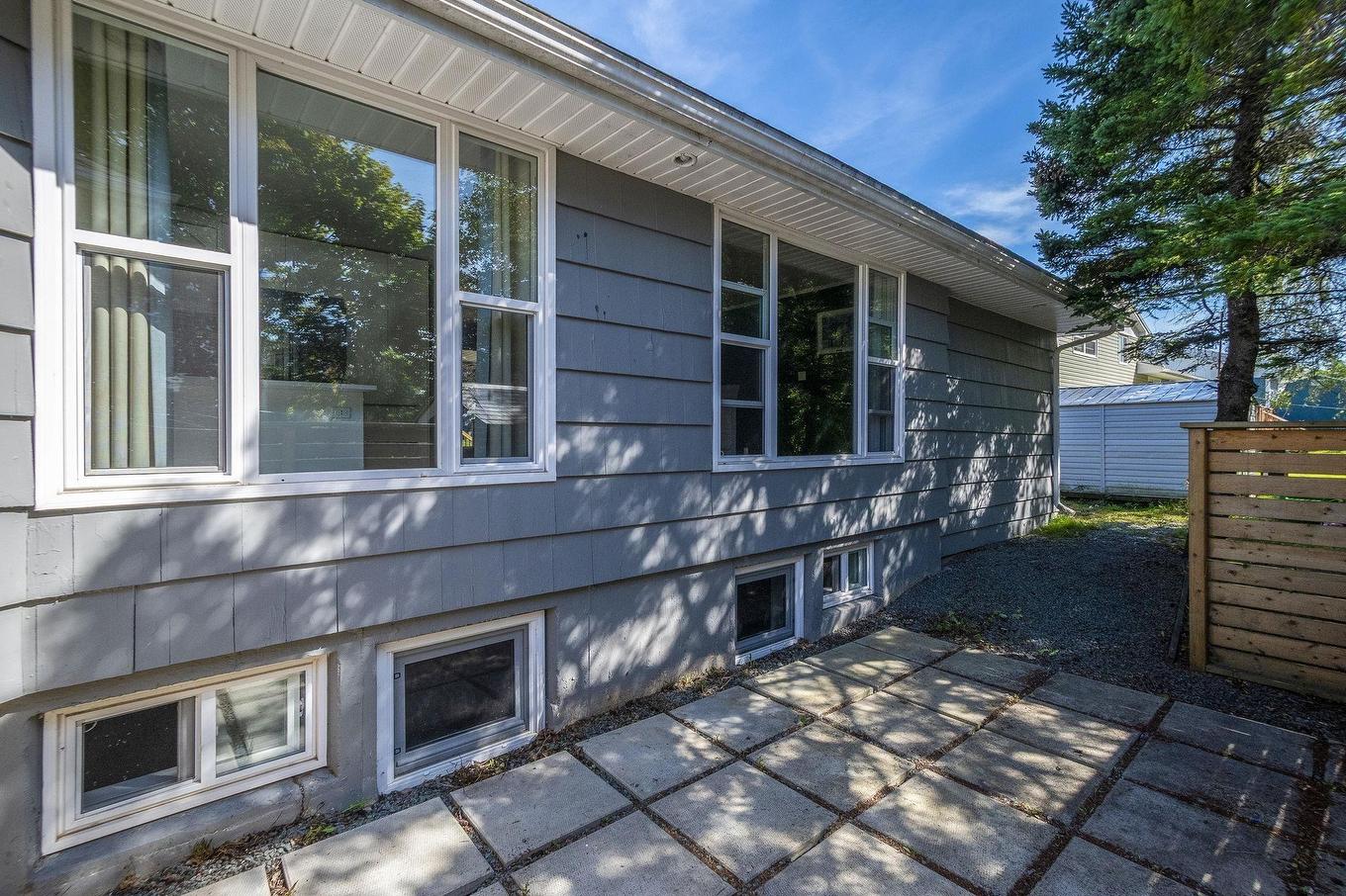 1 Grandview Drive, Dartmouth, NS