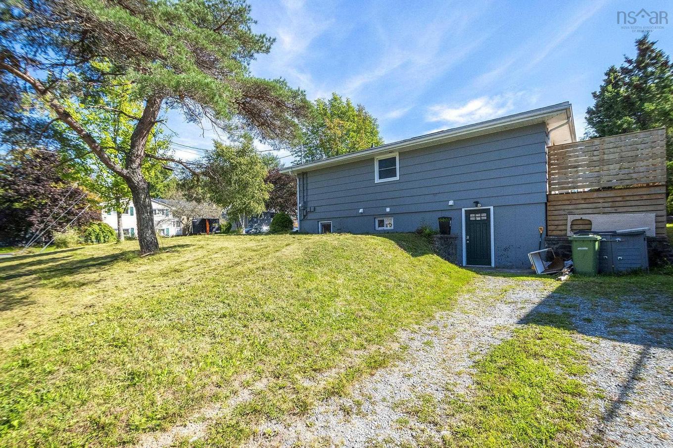 1 Grandview Drive, Dartmouth, NS