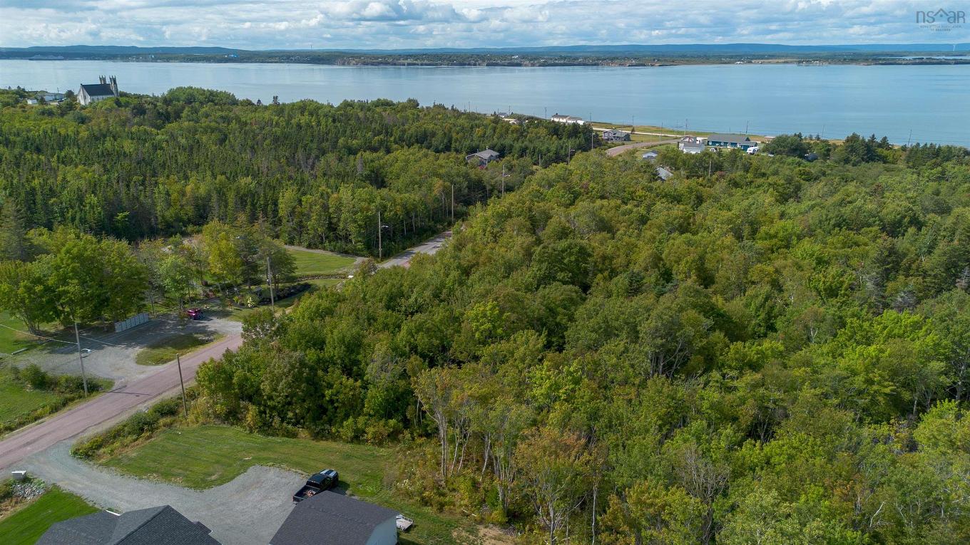 17 Mackesey Drive, Victoria Mines, NS