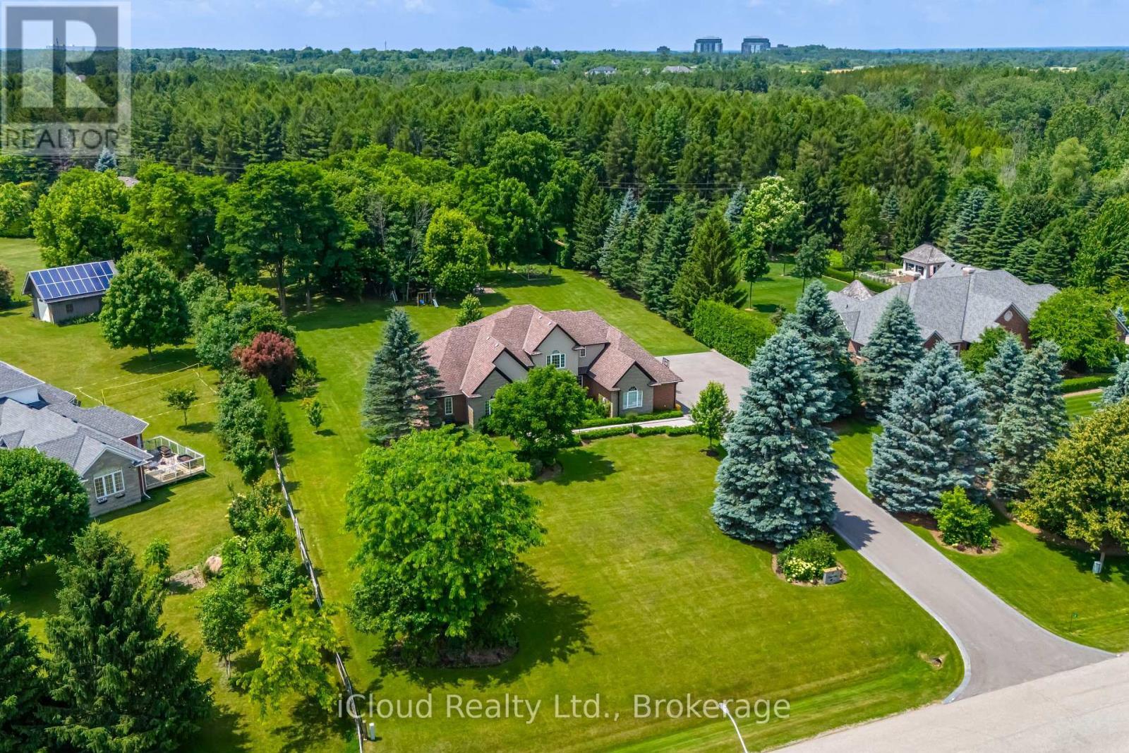 4 Deer View Ridge, Puslinch, ON - Outdoor With View
