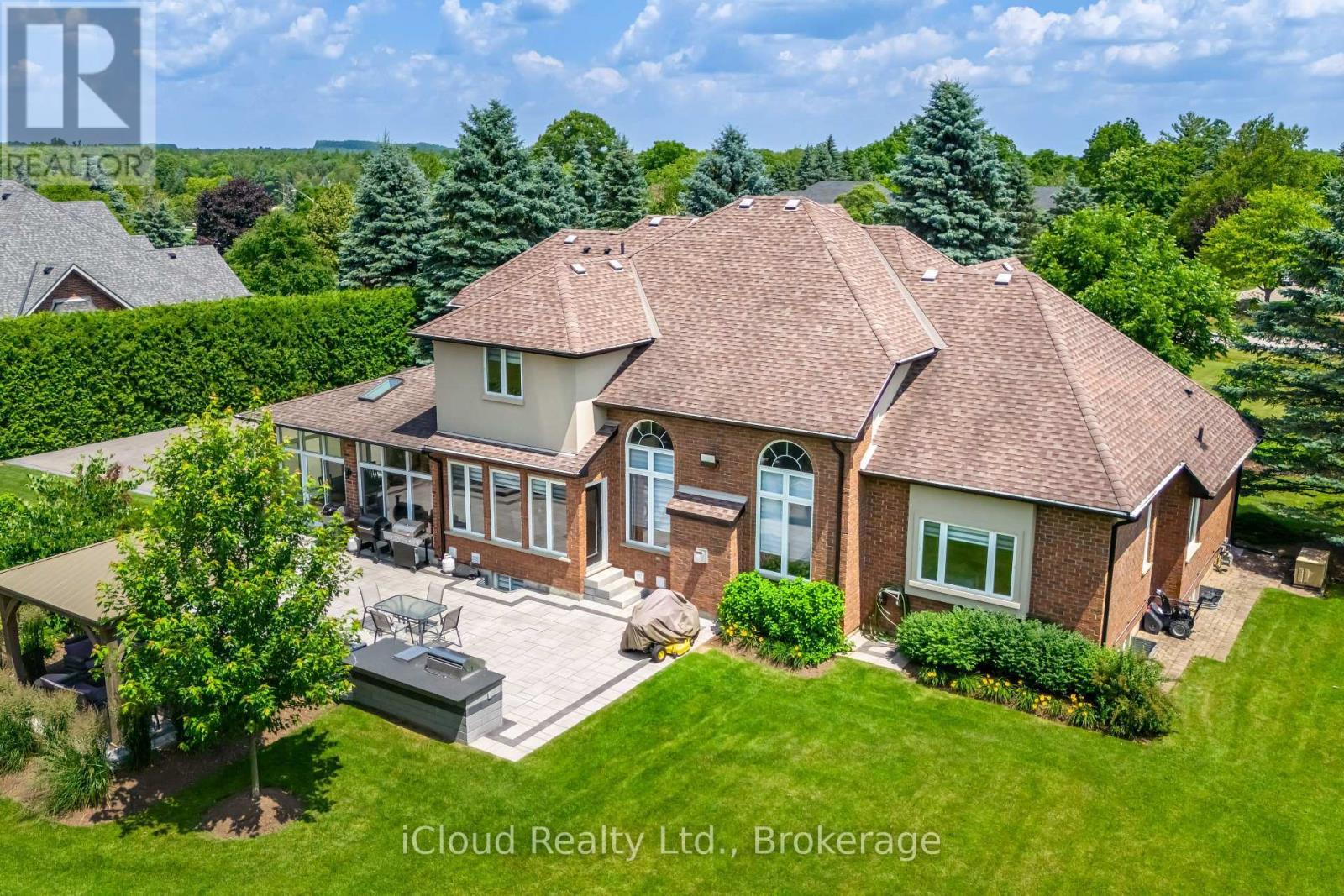 4 Deer View Ridge, Puslinch, ON - Outdoor